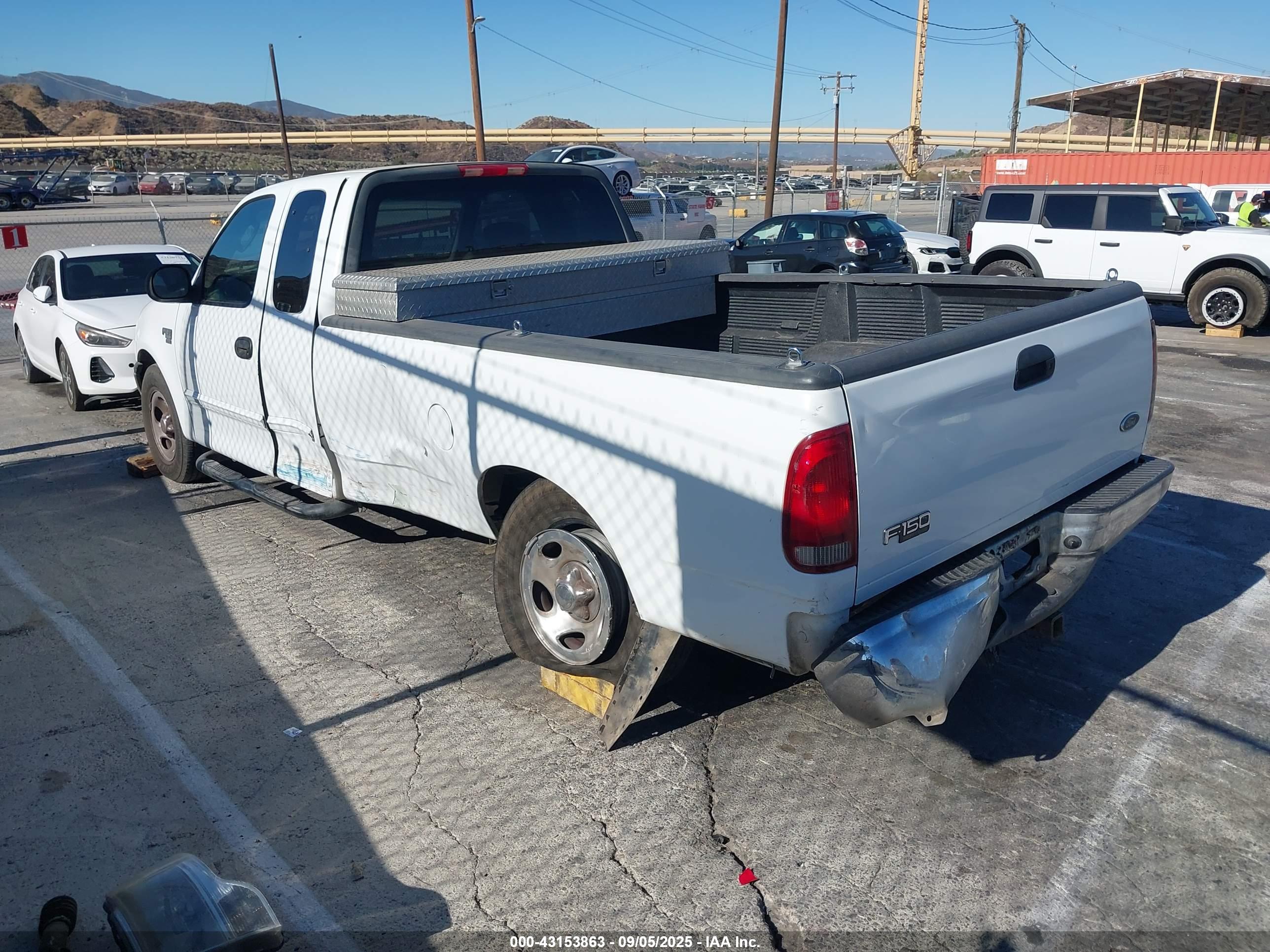 FORD F-150 image 3