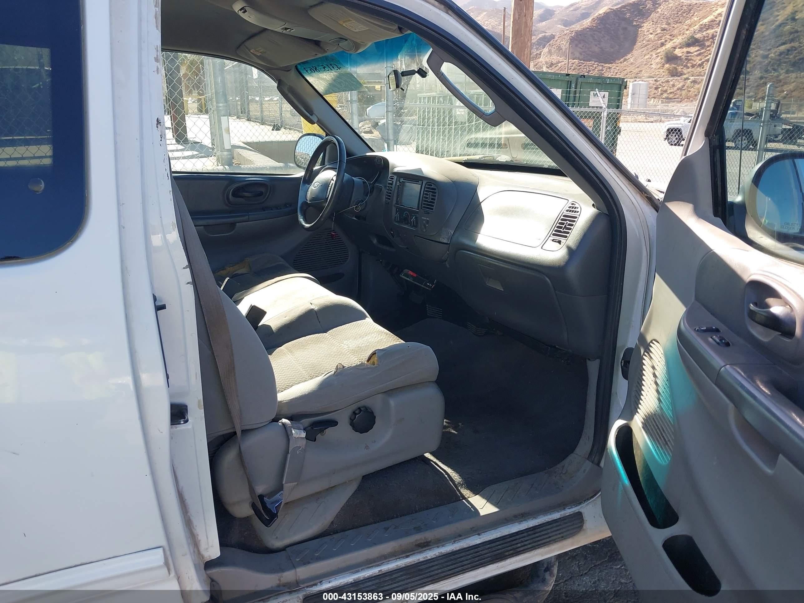 FORD F-150 image 5