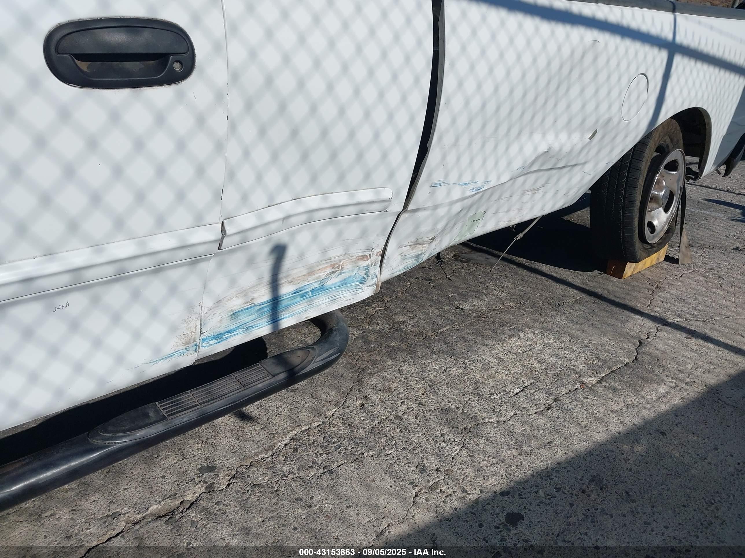 FORD F-150 image 6