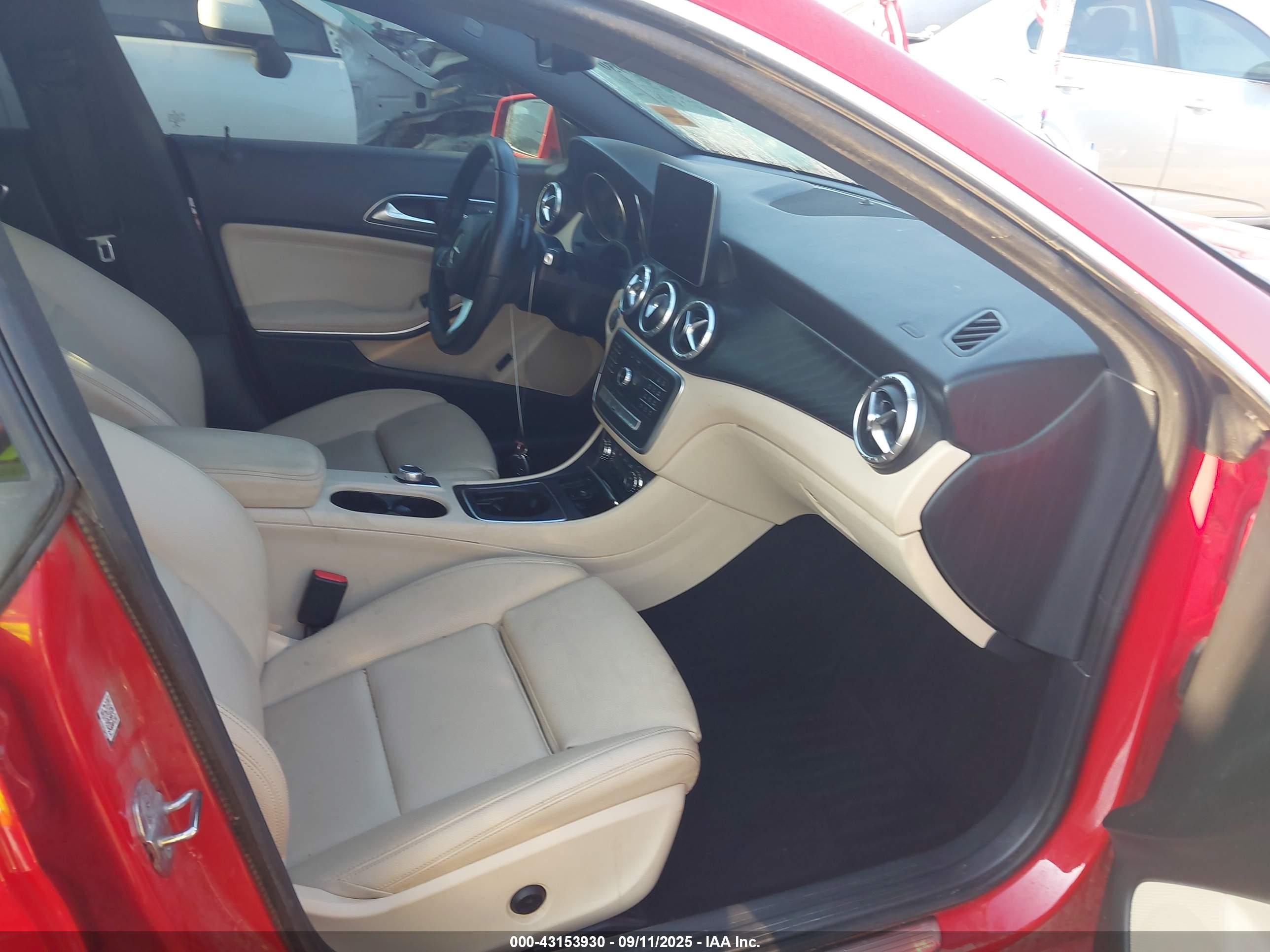 MERCEDES-BENZ CLA image 5