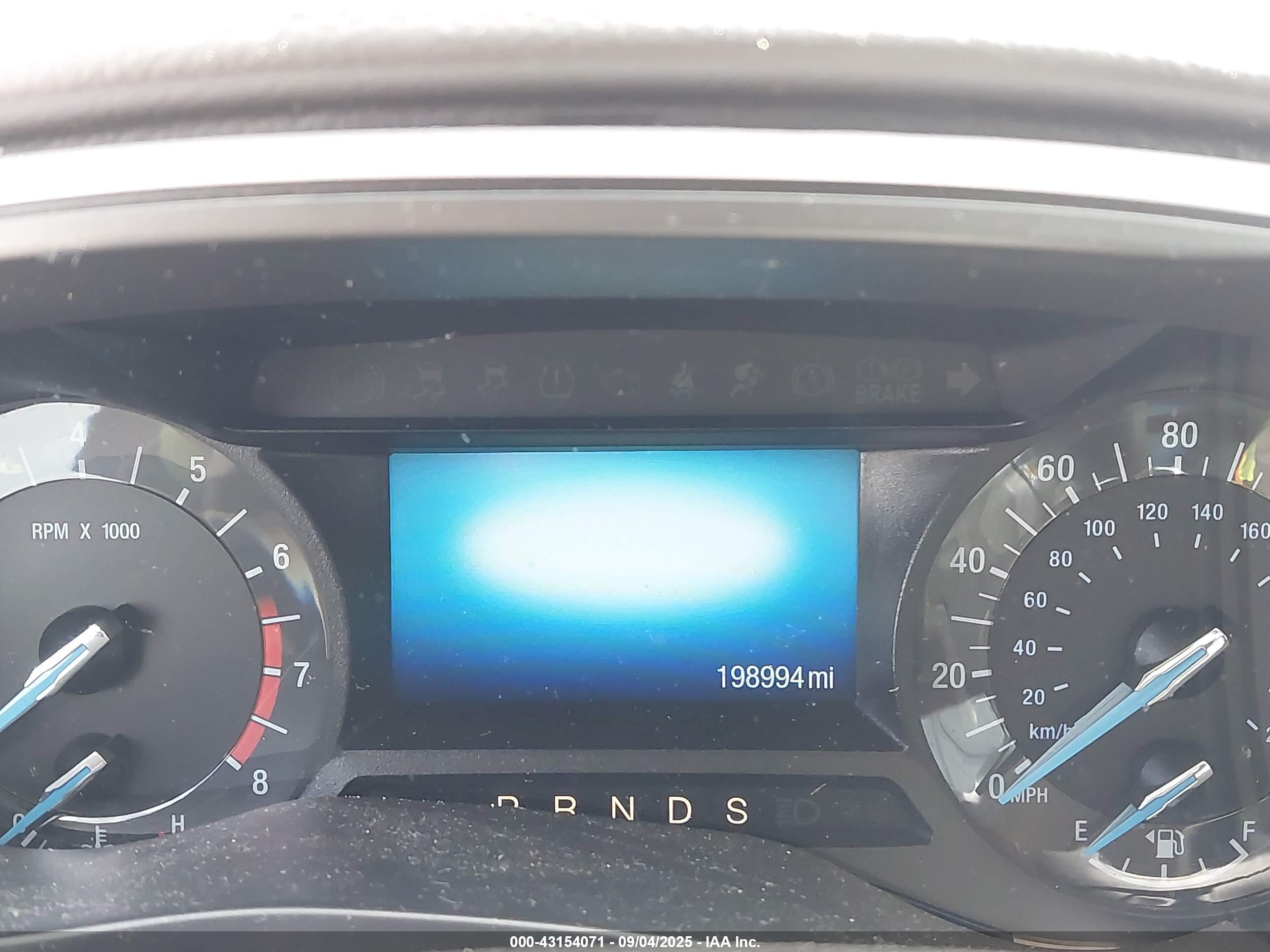 FORD FUSION image 7