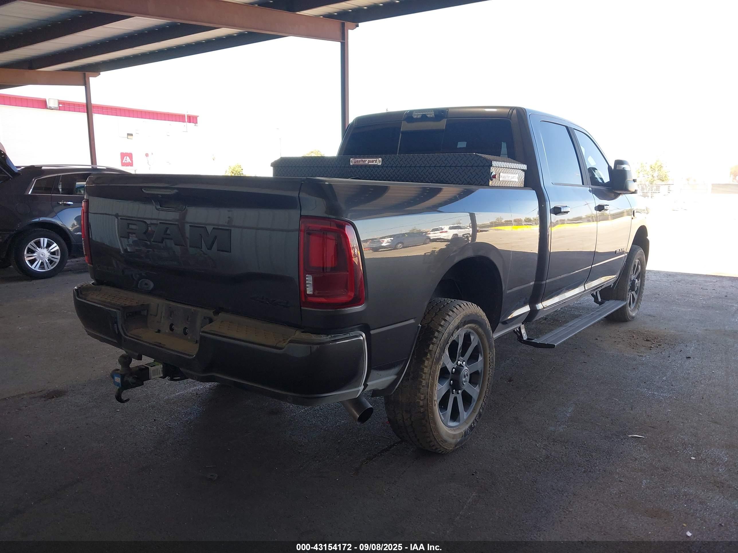 RAM 2500 image 4