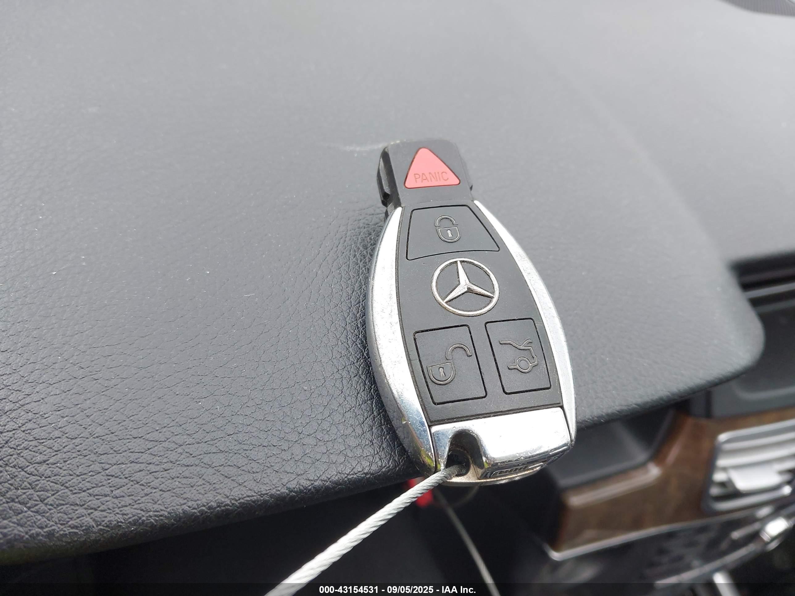 MERCEDES-BENZ E image 11