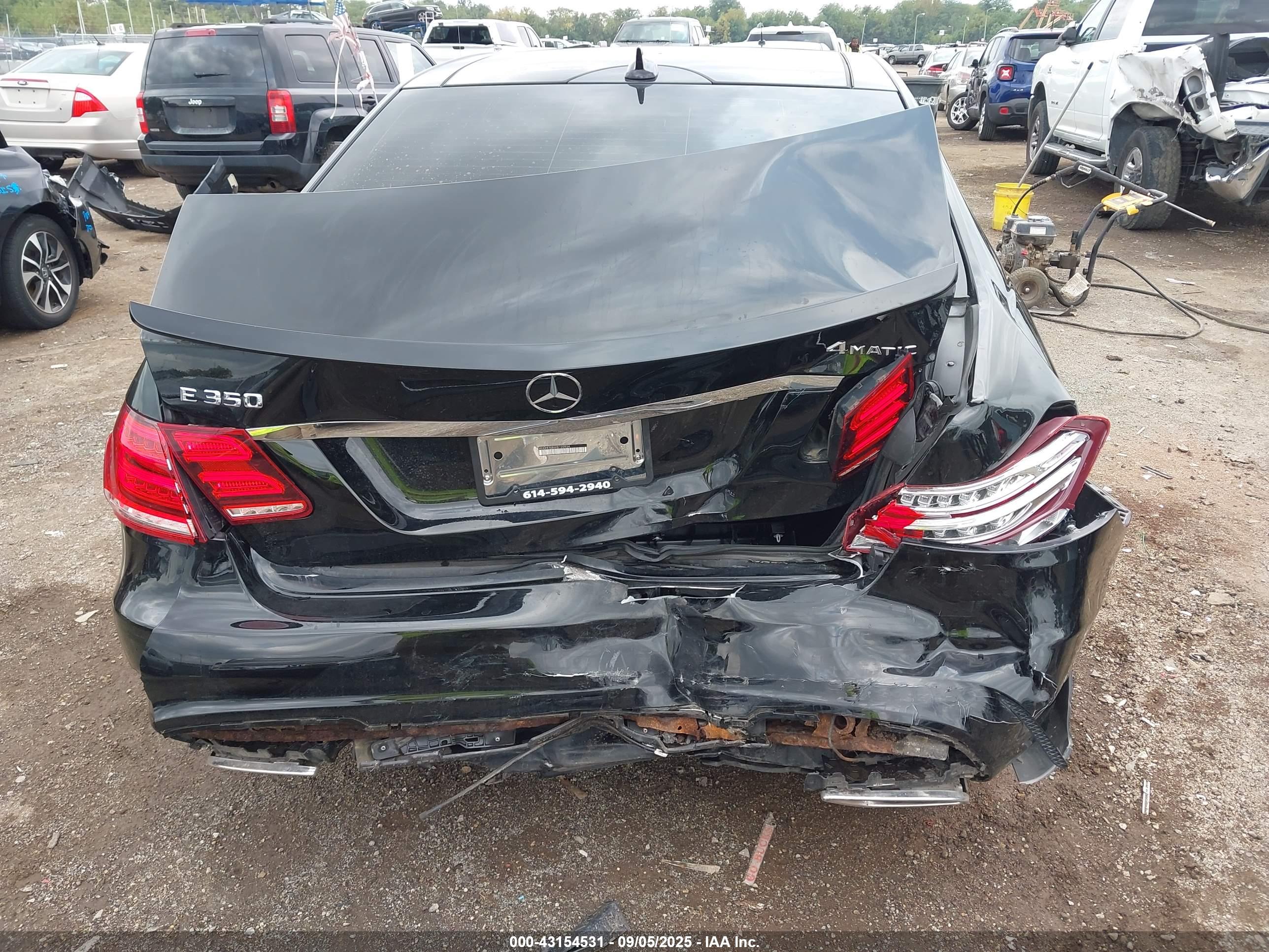MERCEDES-BENZ E image 6