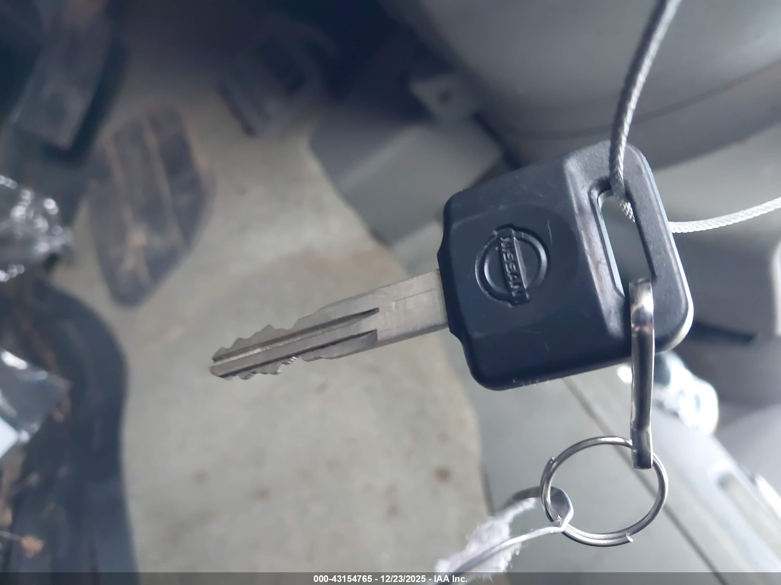NISSAN FRONTIER image 11