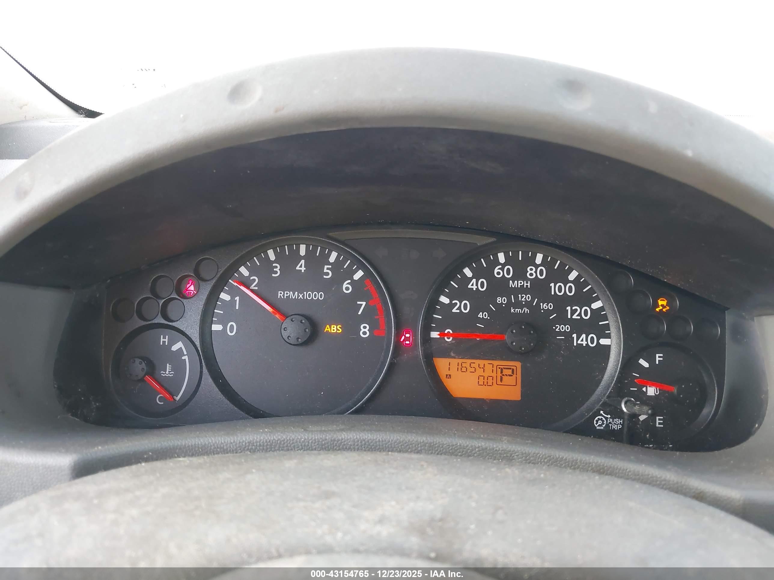 NISSAN FRONTIER image 7