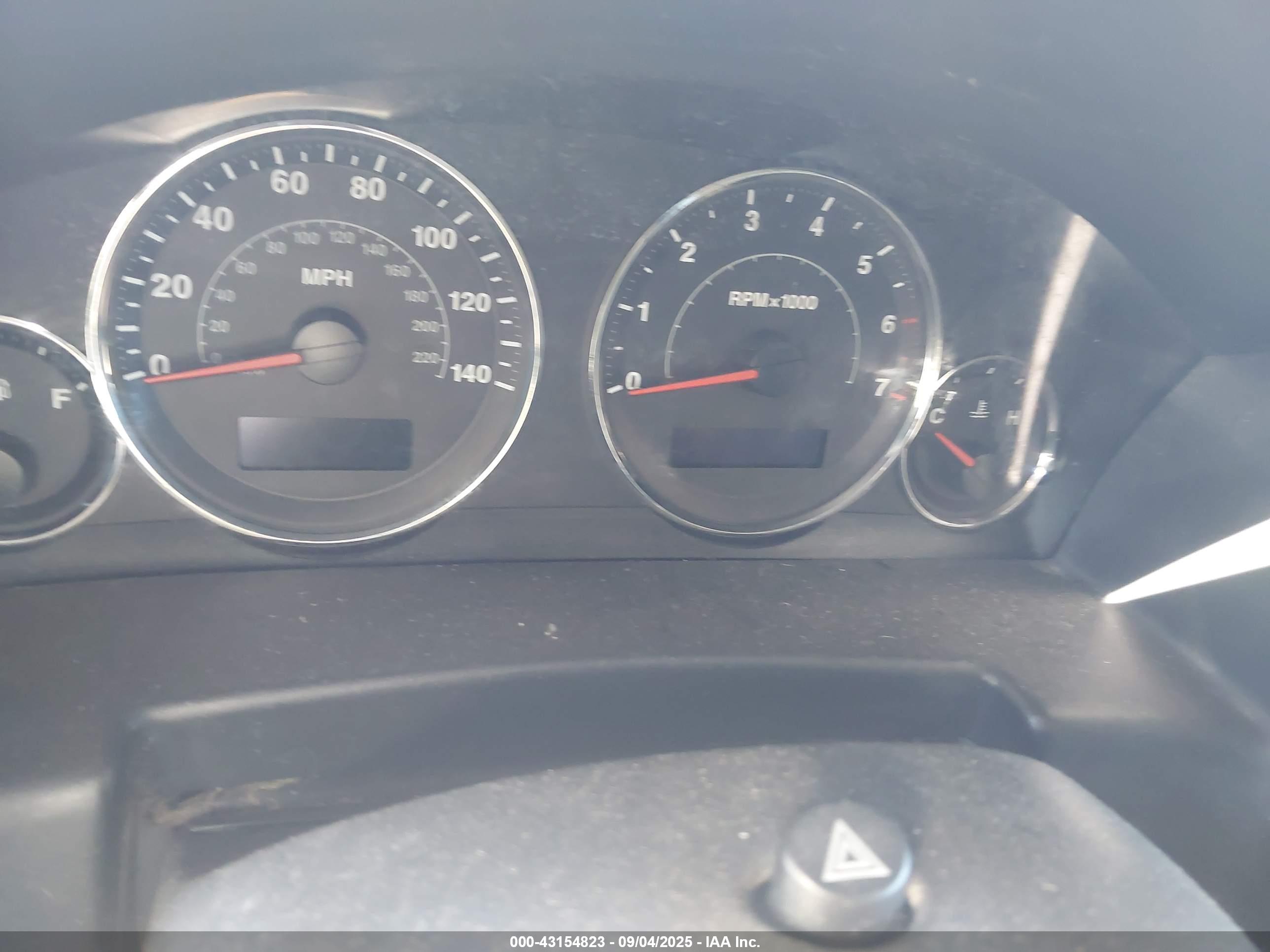 JEEP COMMANDER image 7