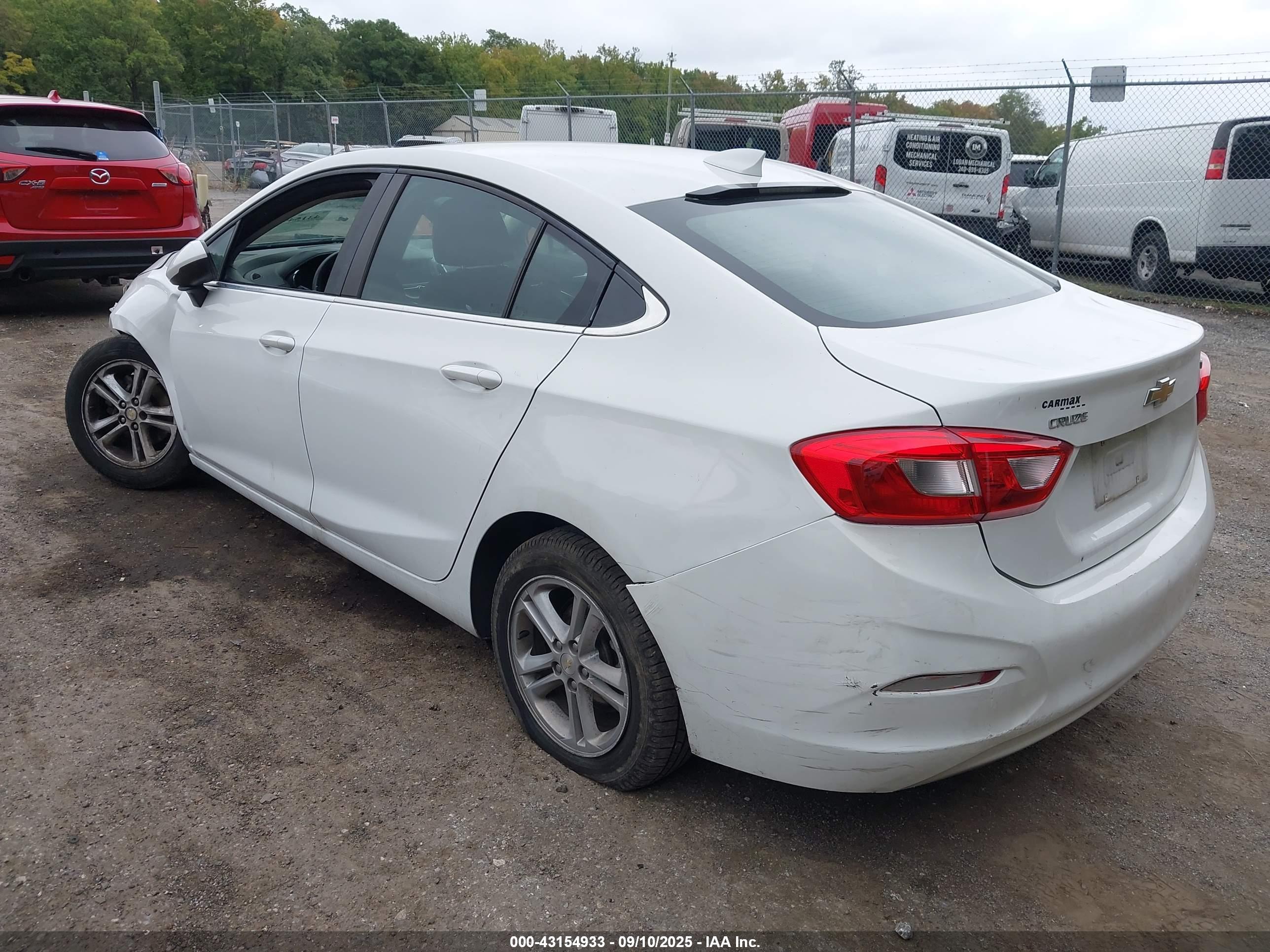 CHEVROLET CRUZE image 3