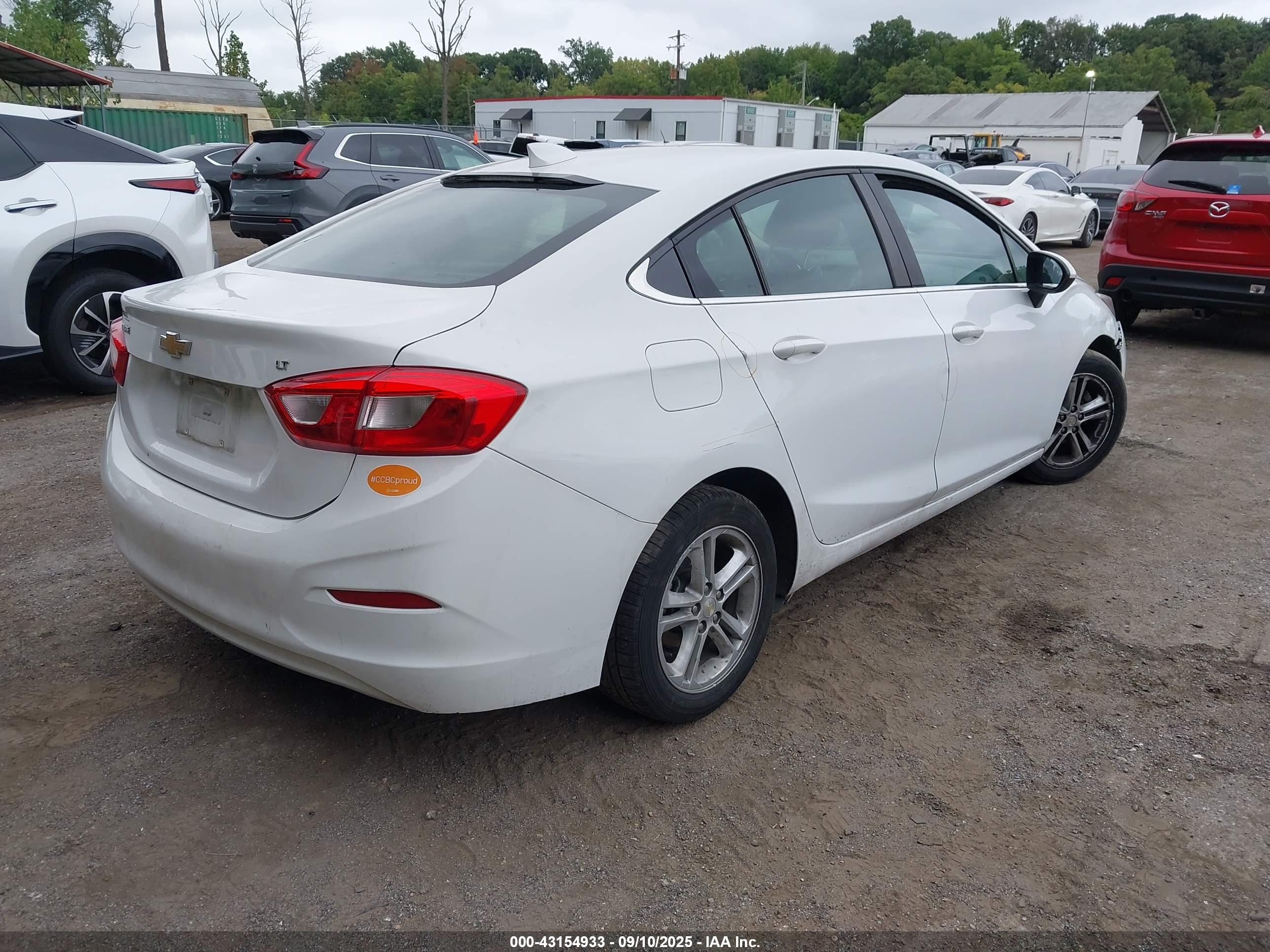 CHEVROLET CRUZE image 4