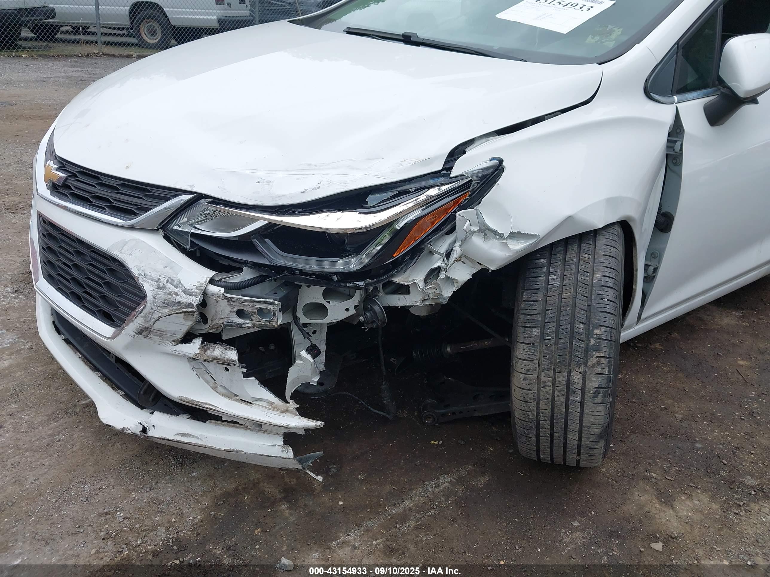 CHEVROLET CRUZE image 6