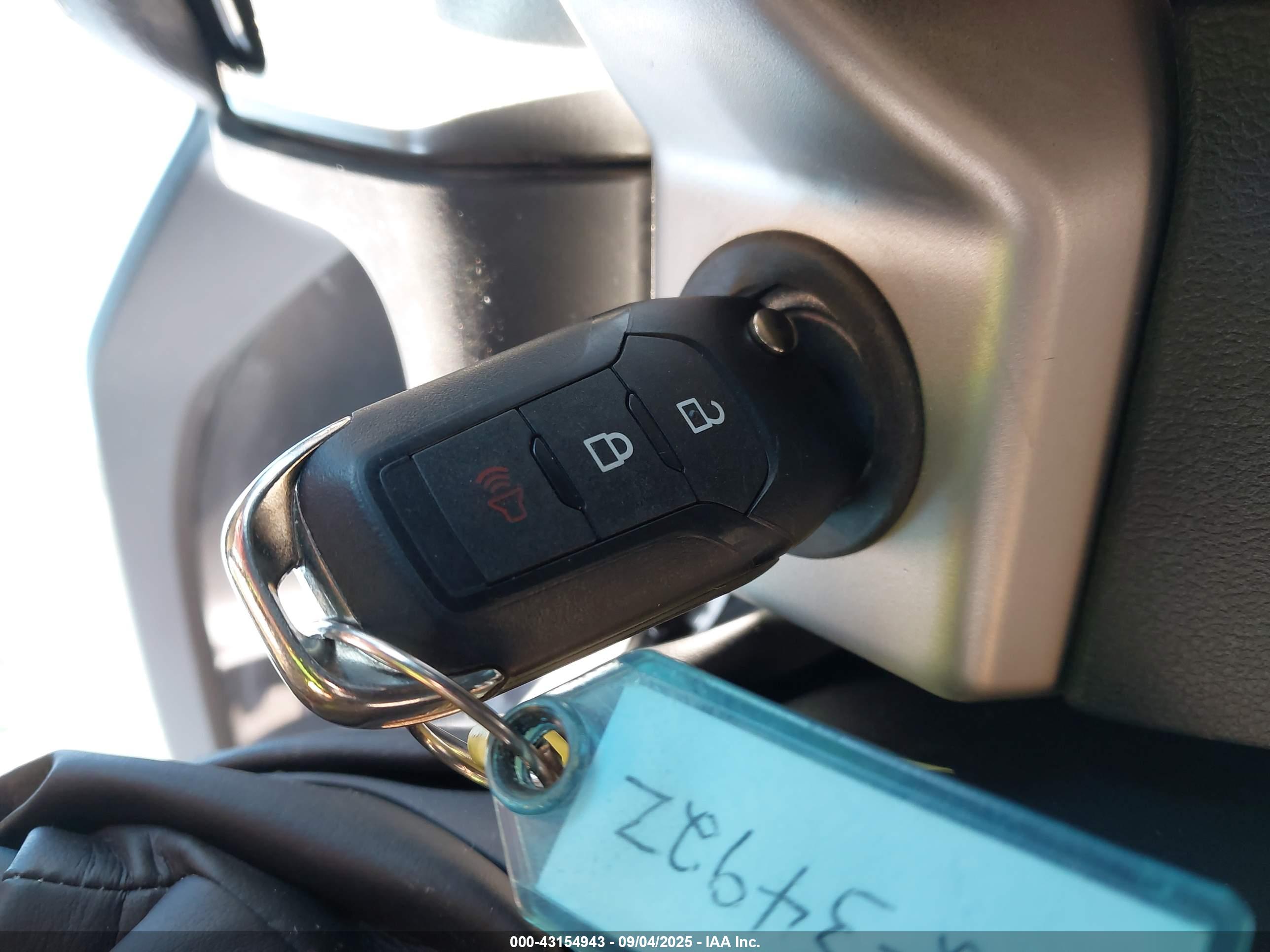FORD EXPEDITION image 11