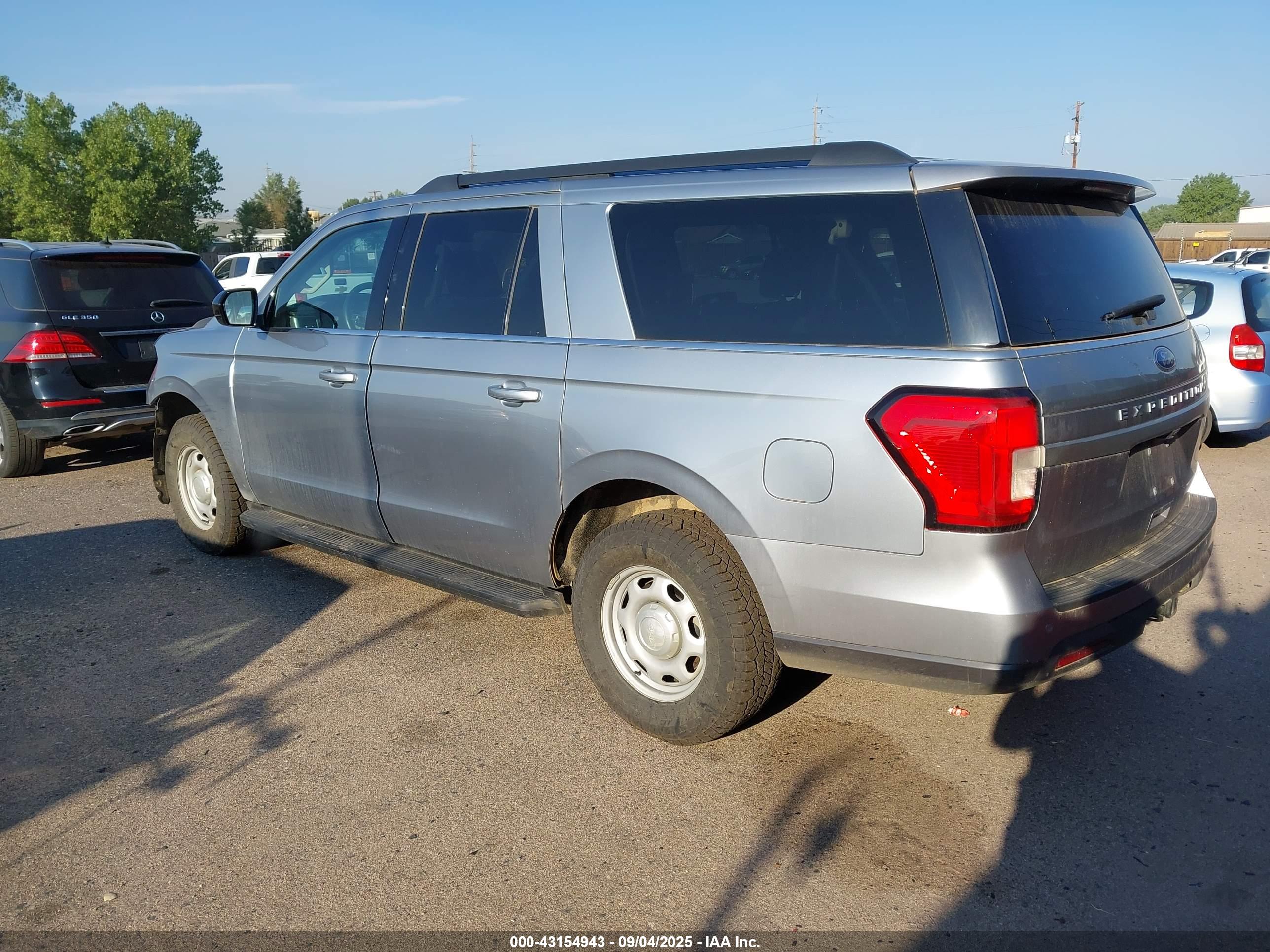 FORD EXPEDITION image 3