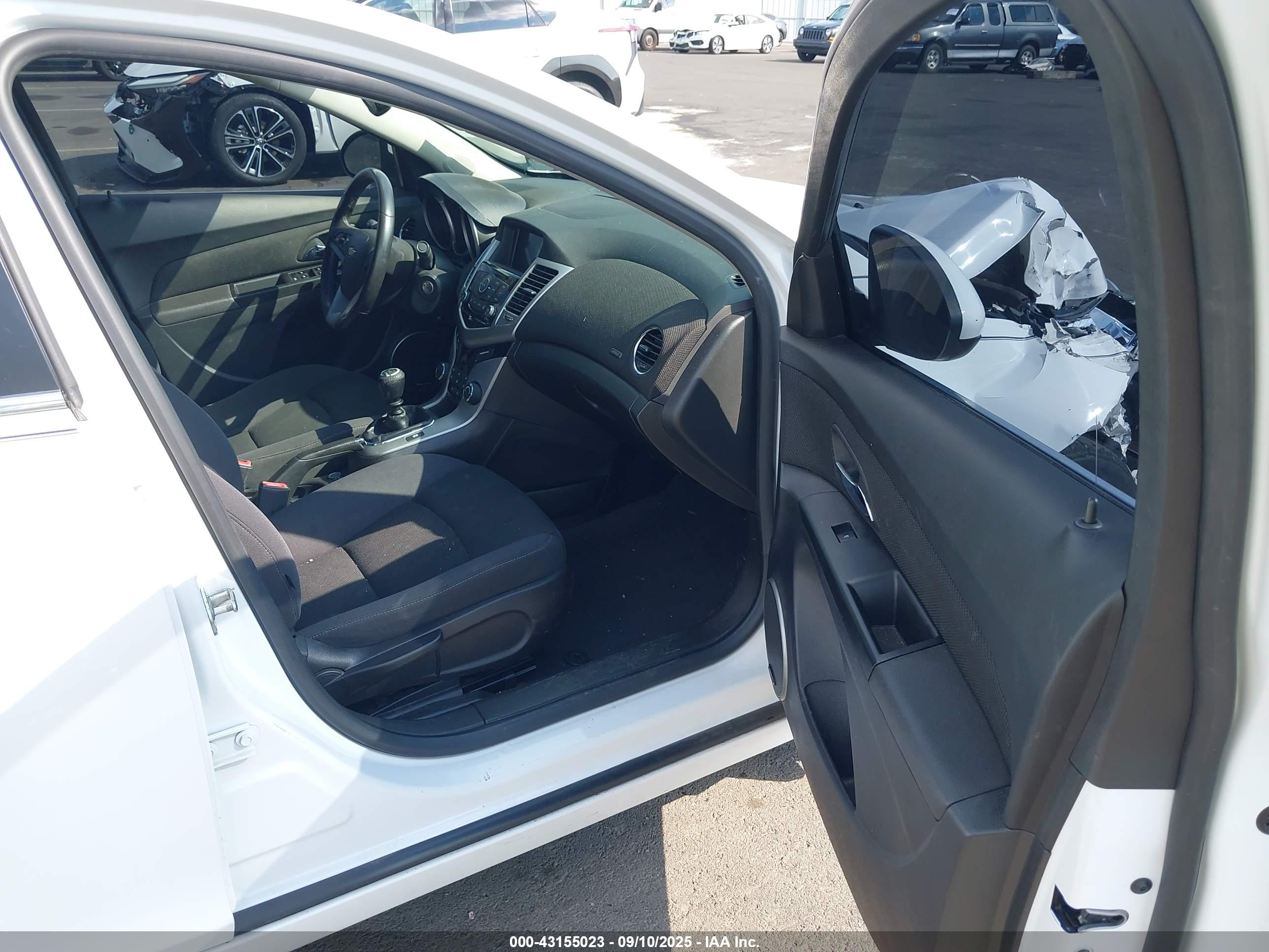 CHEVROLET CRUZE image 5