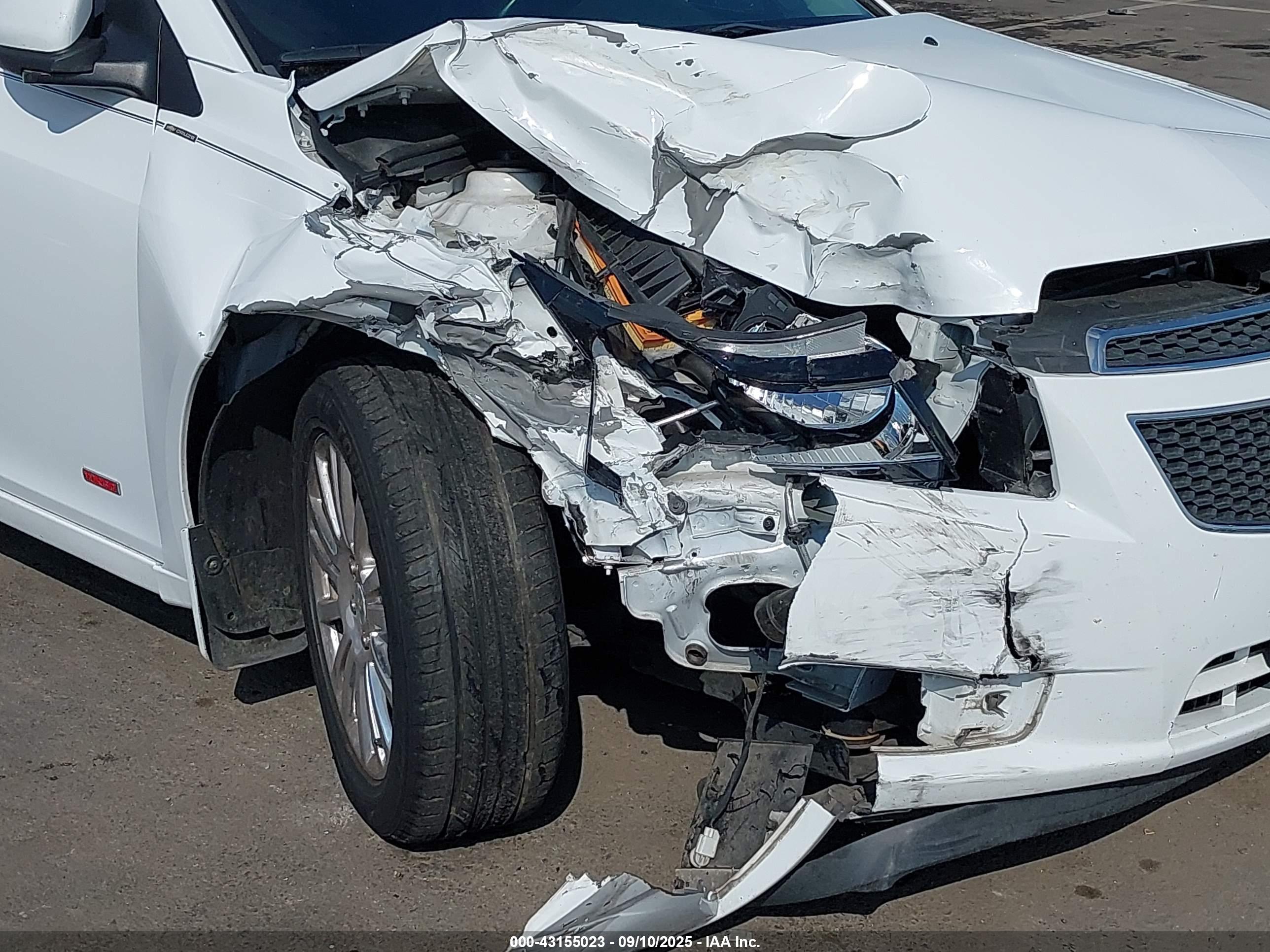 CHEVROLET CRUZE image 6