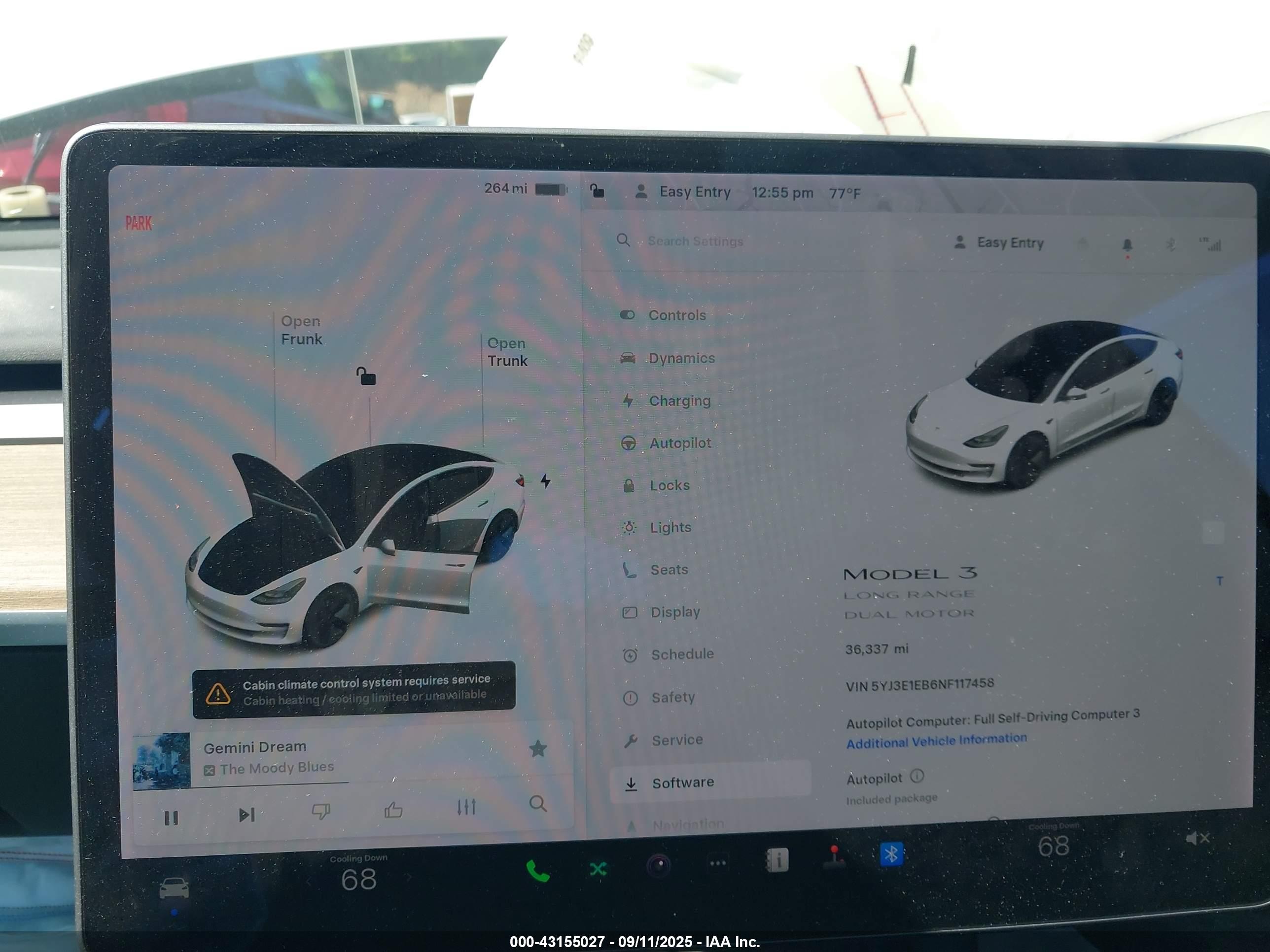 TESLA MODEL image 7