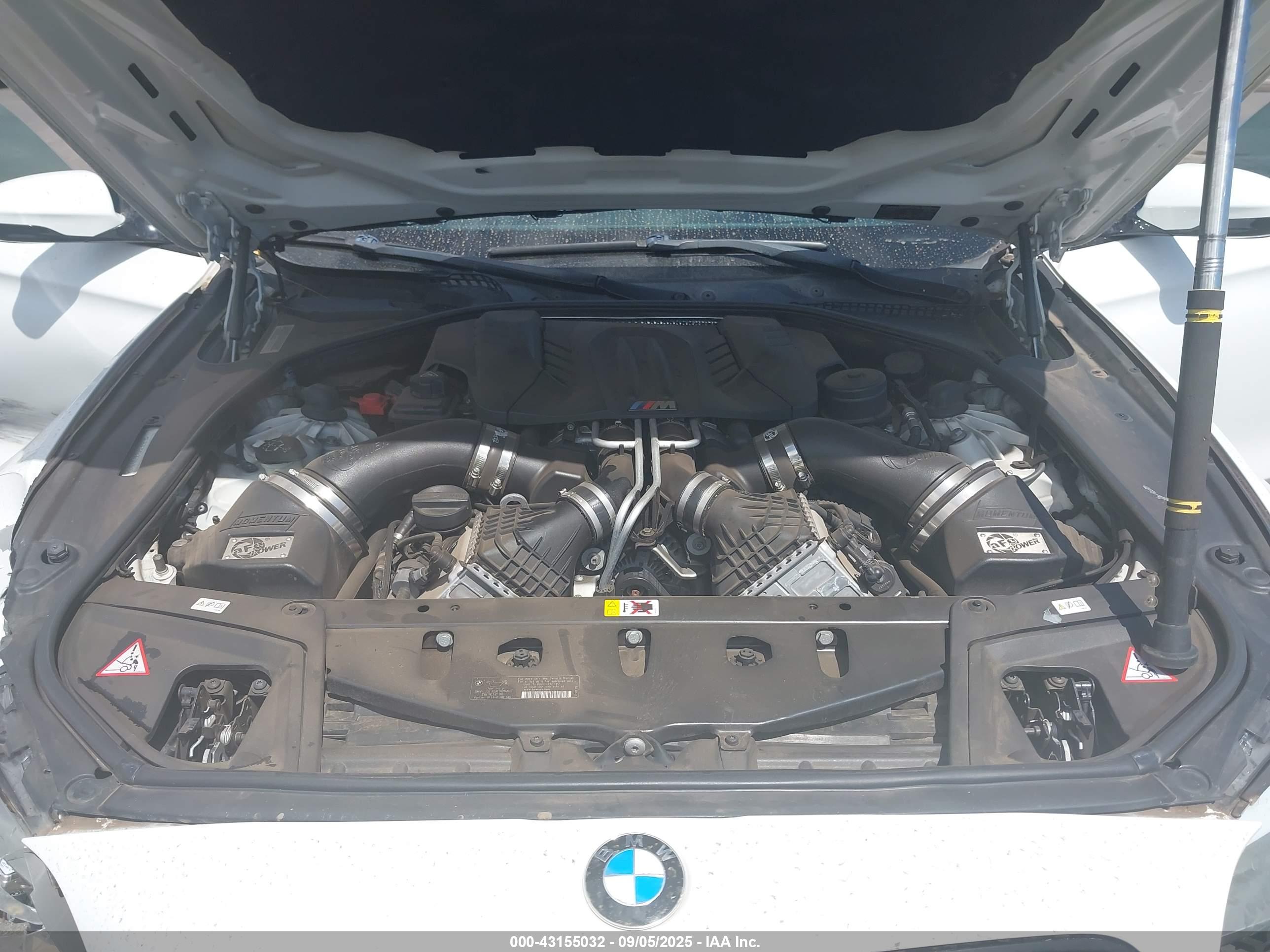 BMW M5 image 10