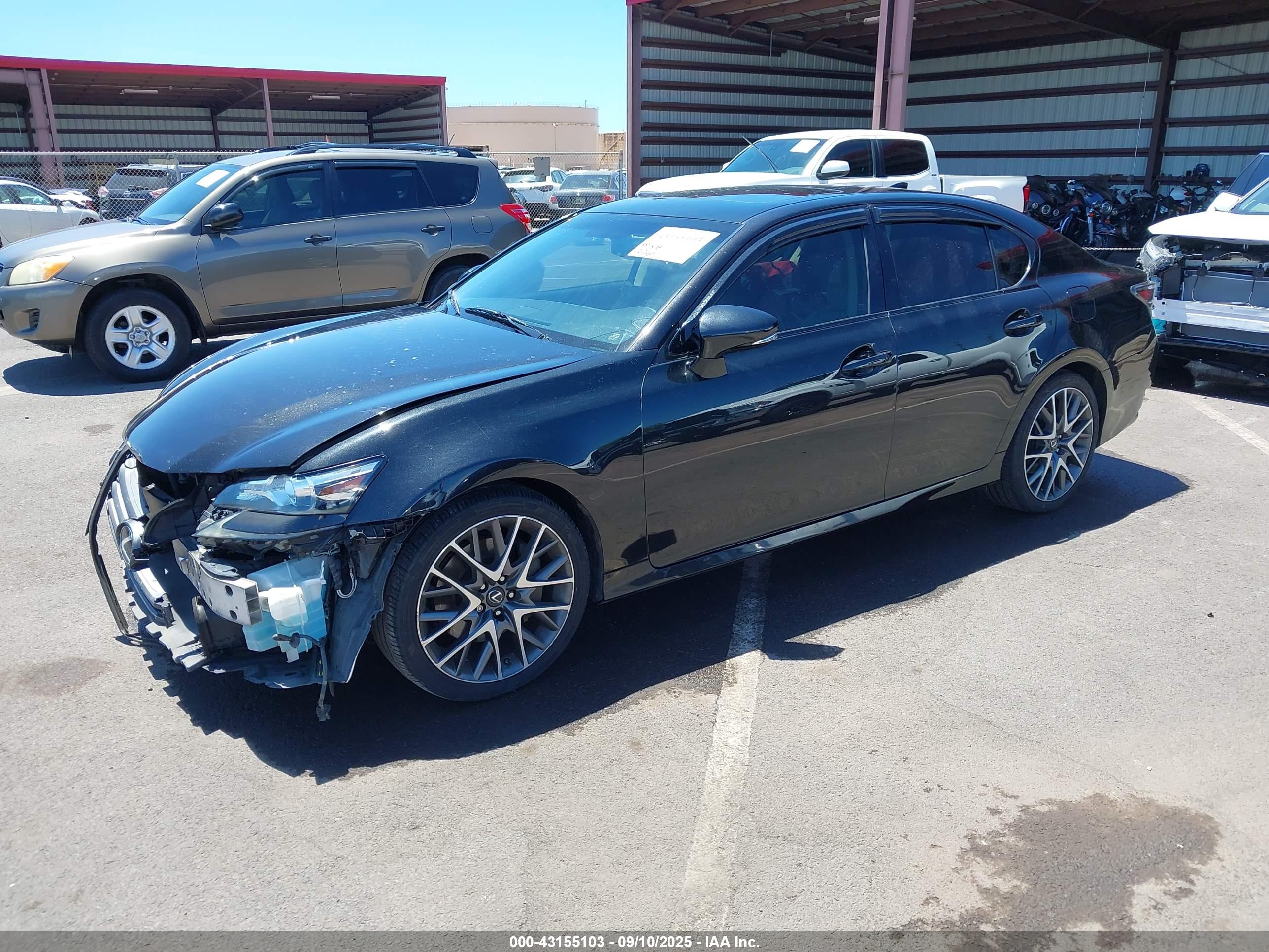 LEXUS GS image 2