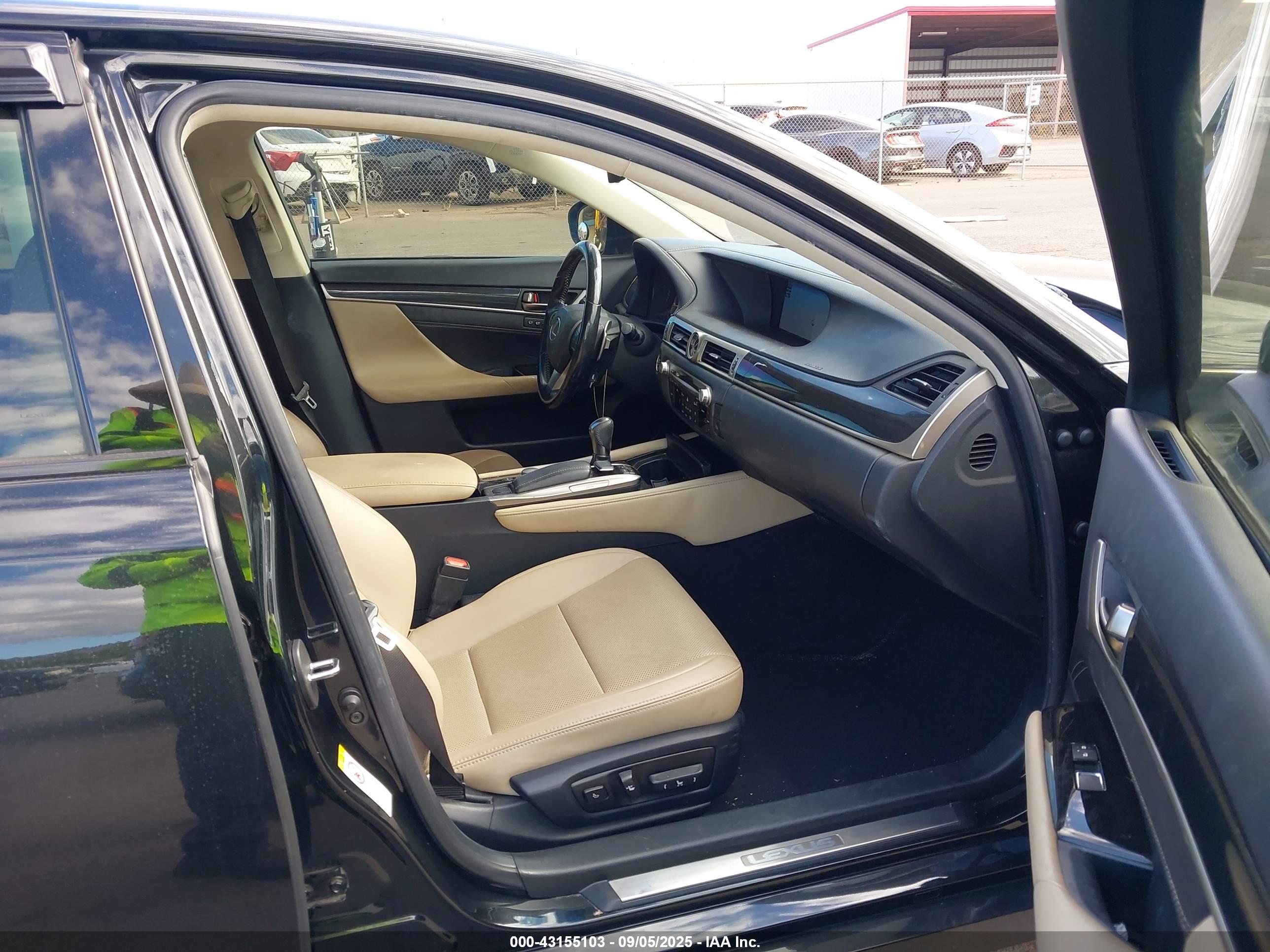 LEXUS GS image 5