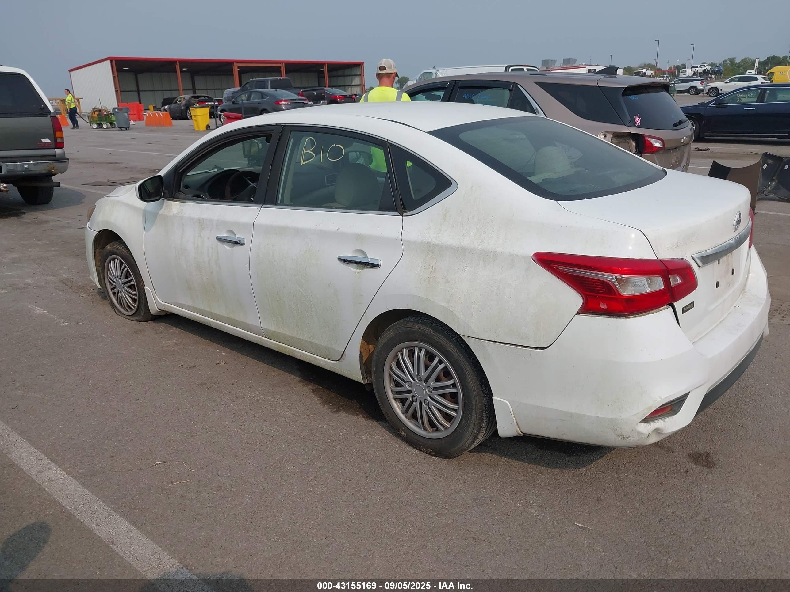NISSAN SENTRA image 3