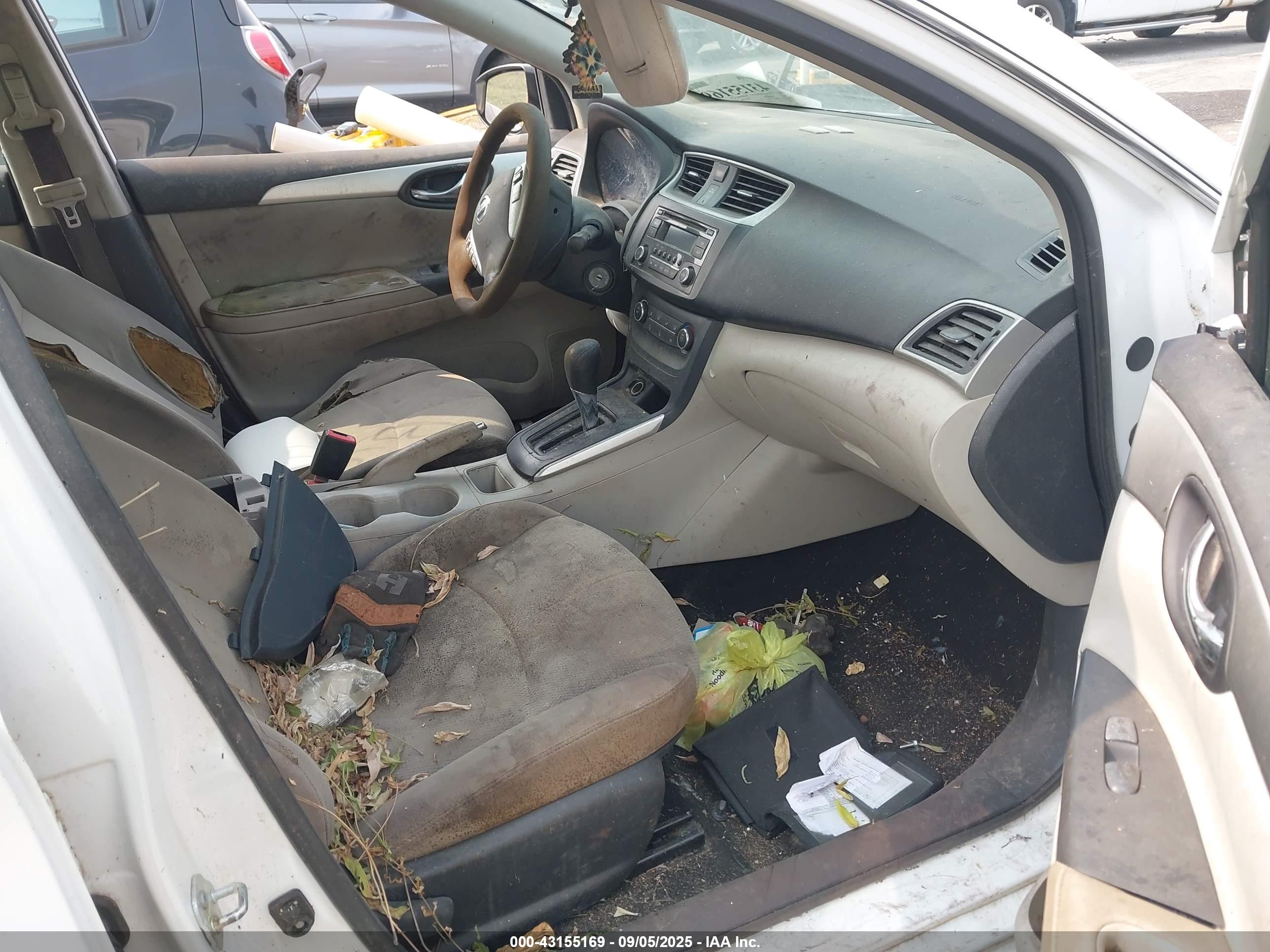 NISSAN SENTRA image 5
