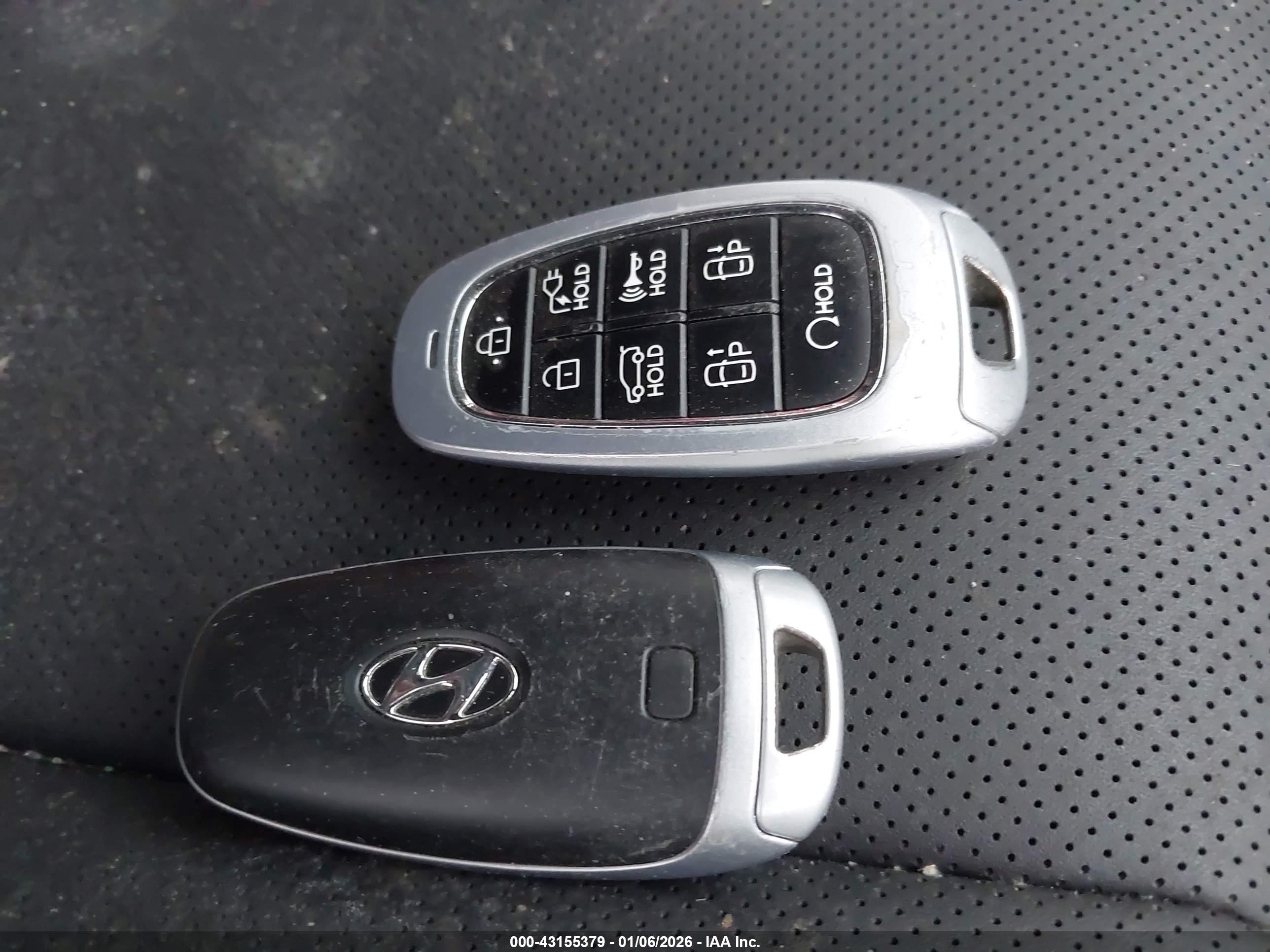 HYUNDAI IONIQ image 11