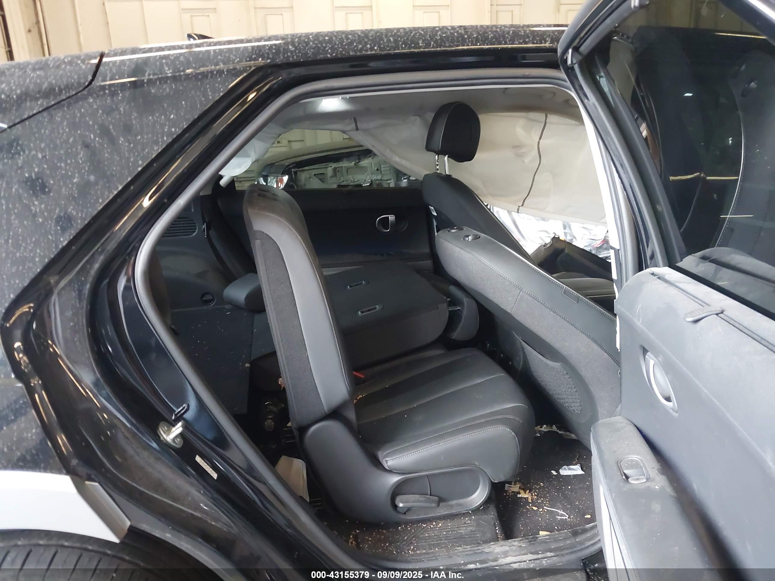 HYUNDAI IONIQ image 8