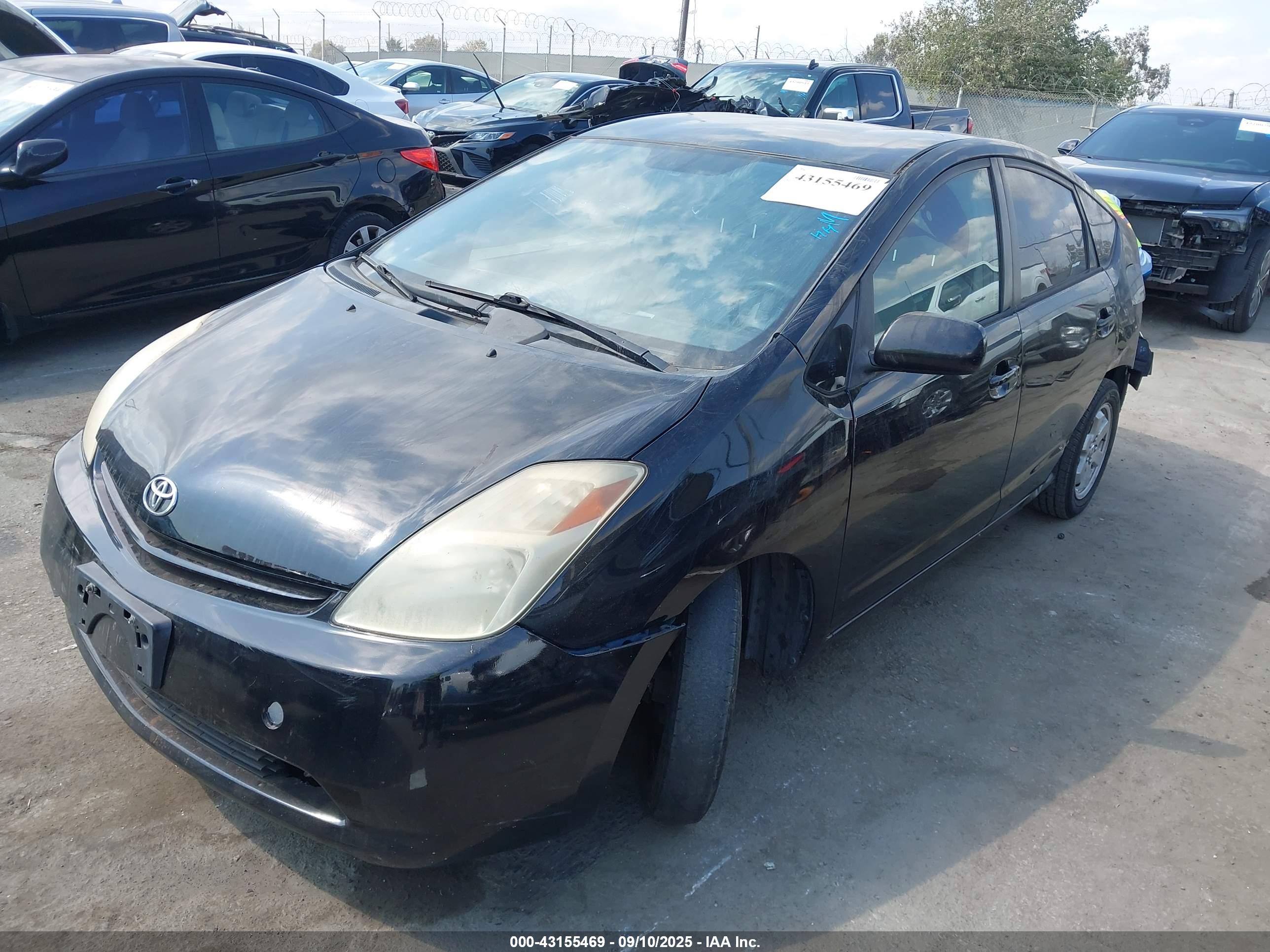 TOYOTA PRIUS image 2
