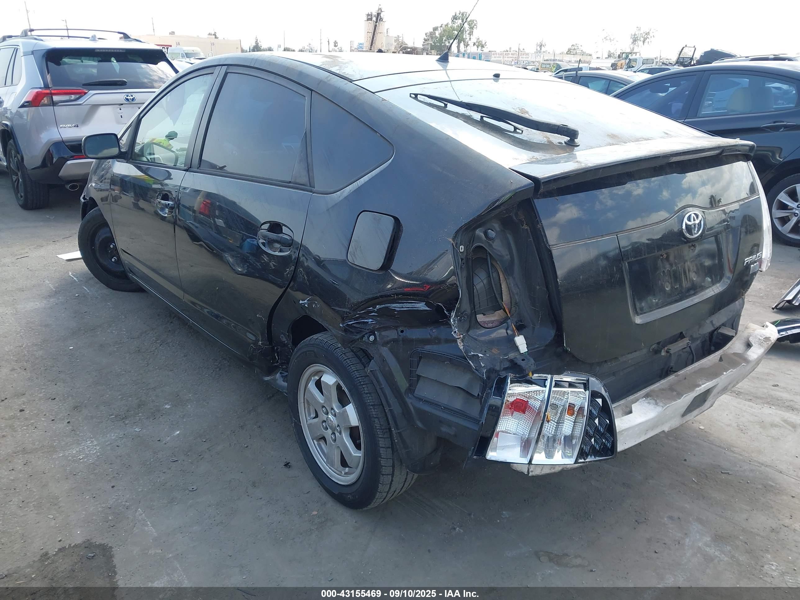 TOYOTA PRIUS image 3