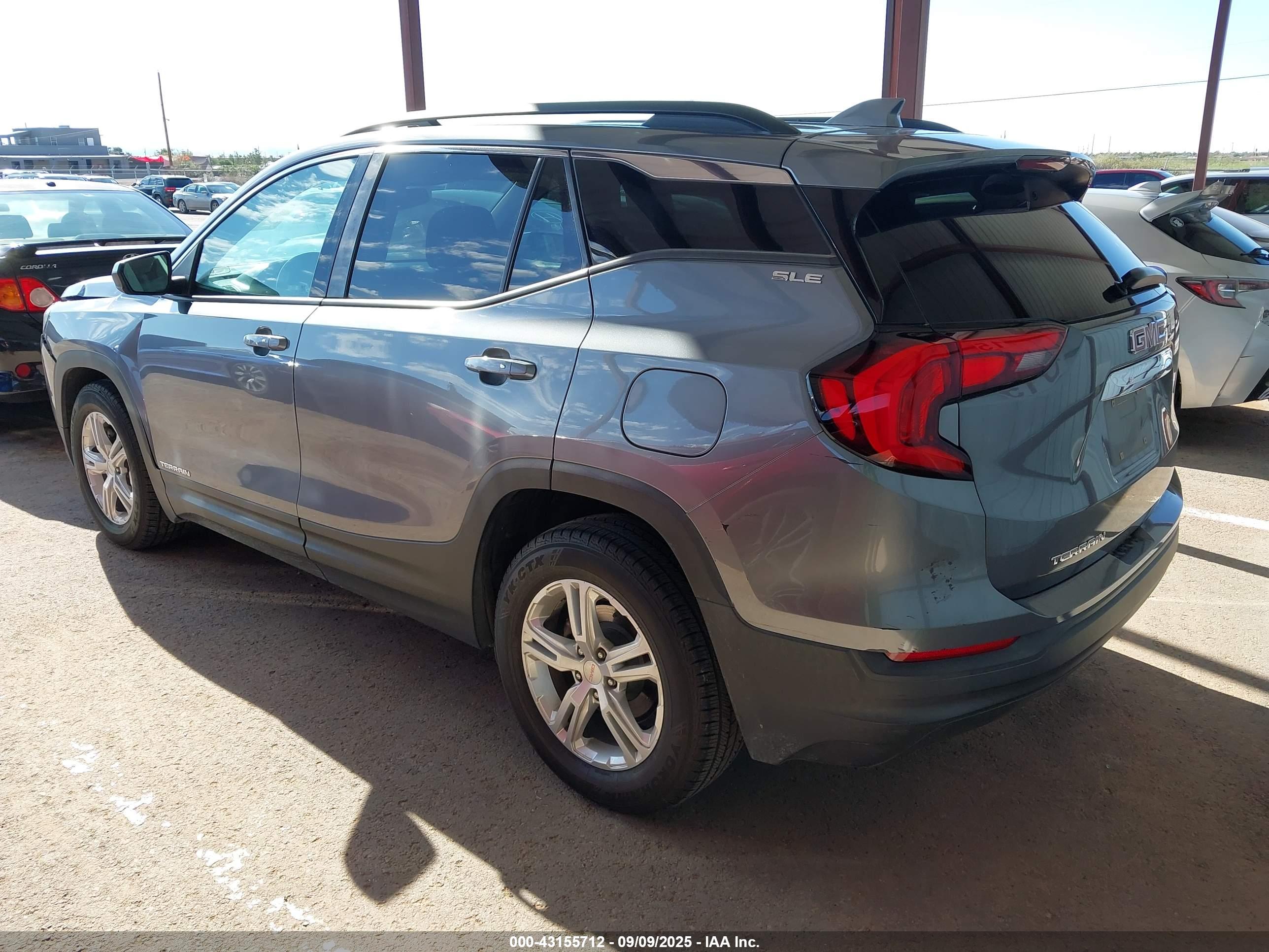 GMC TERRAIN image 3