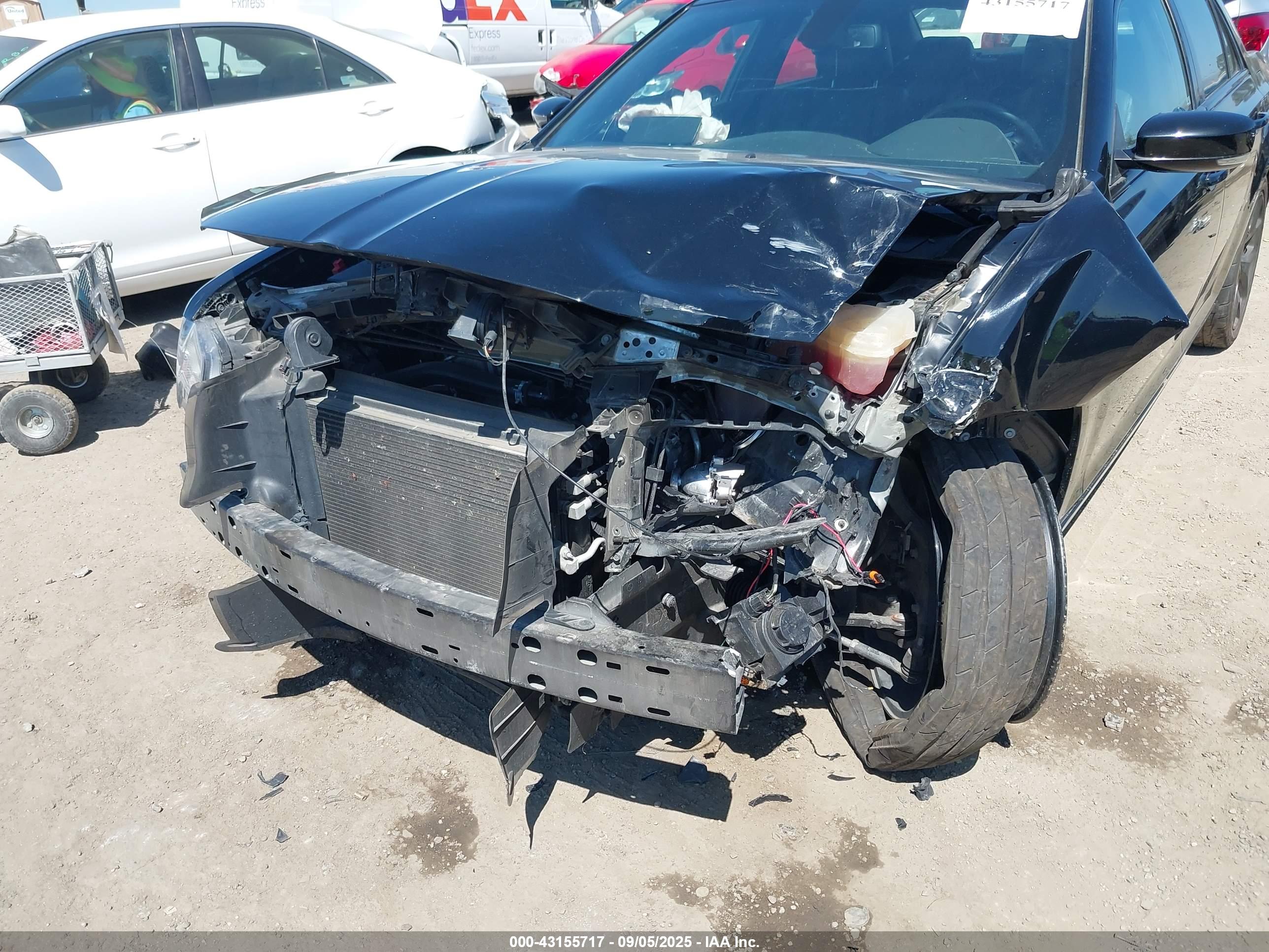 CHRYSLER 300 image 6