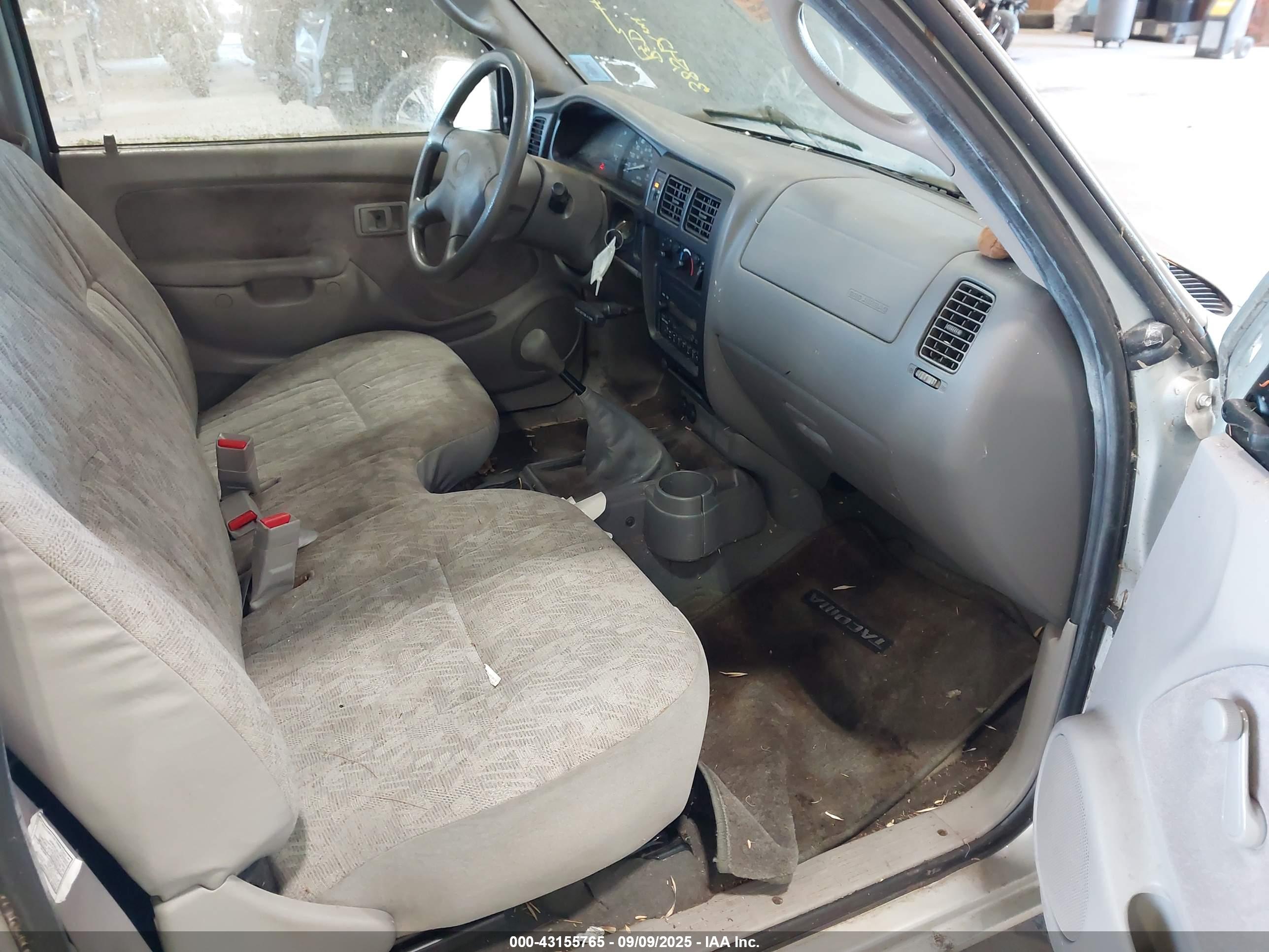 TOYOTA TACOMA image 5
