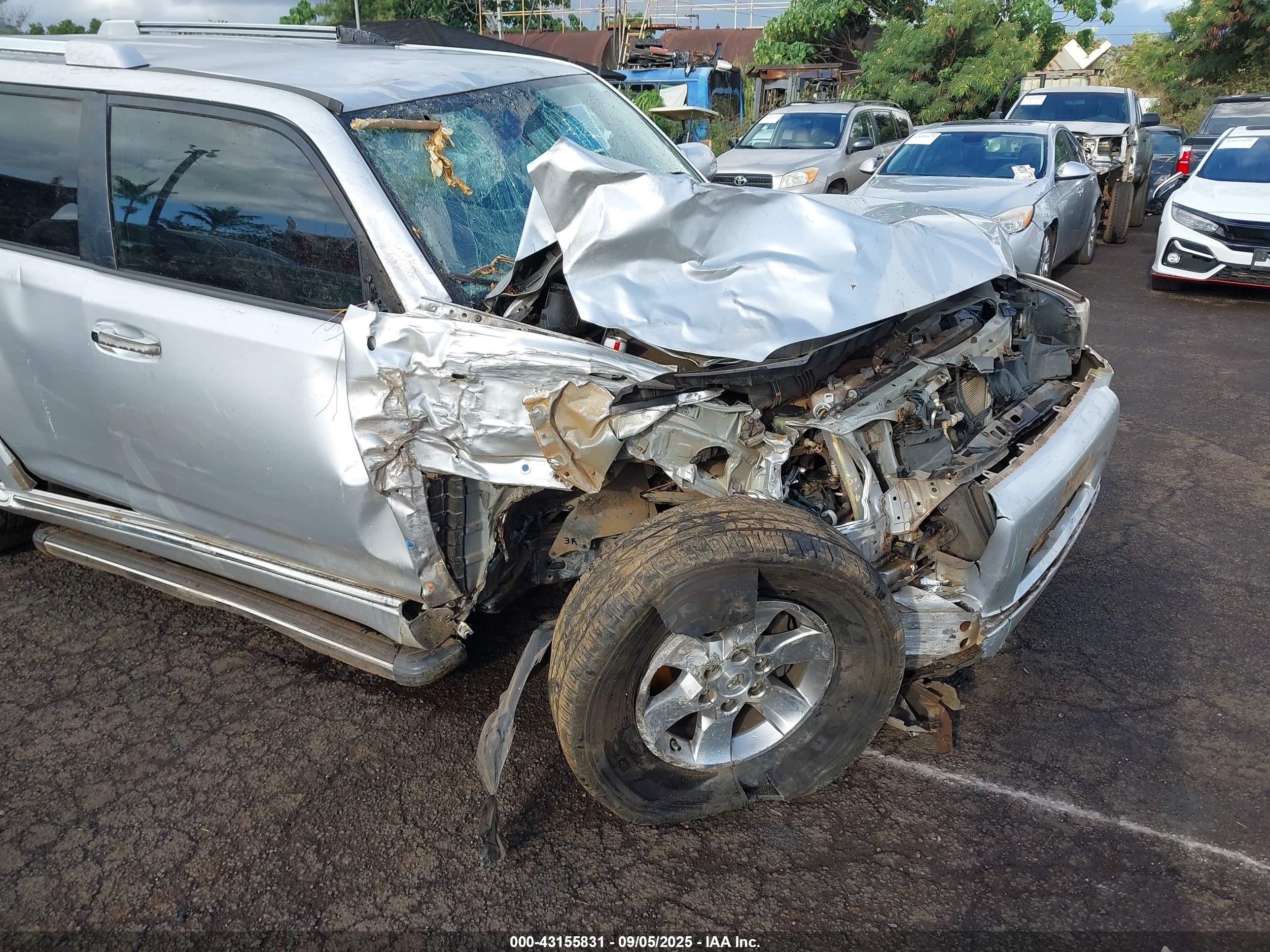 TOYOTA 4RUNNER image 6