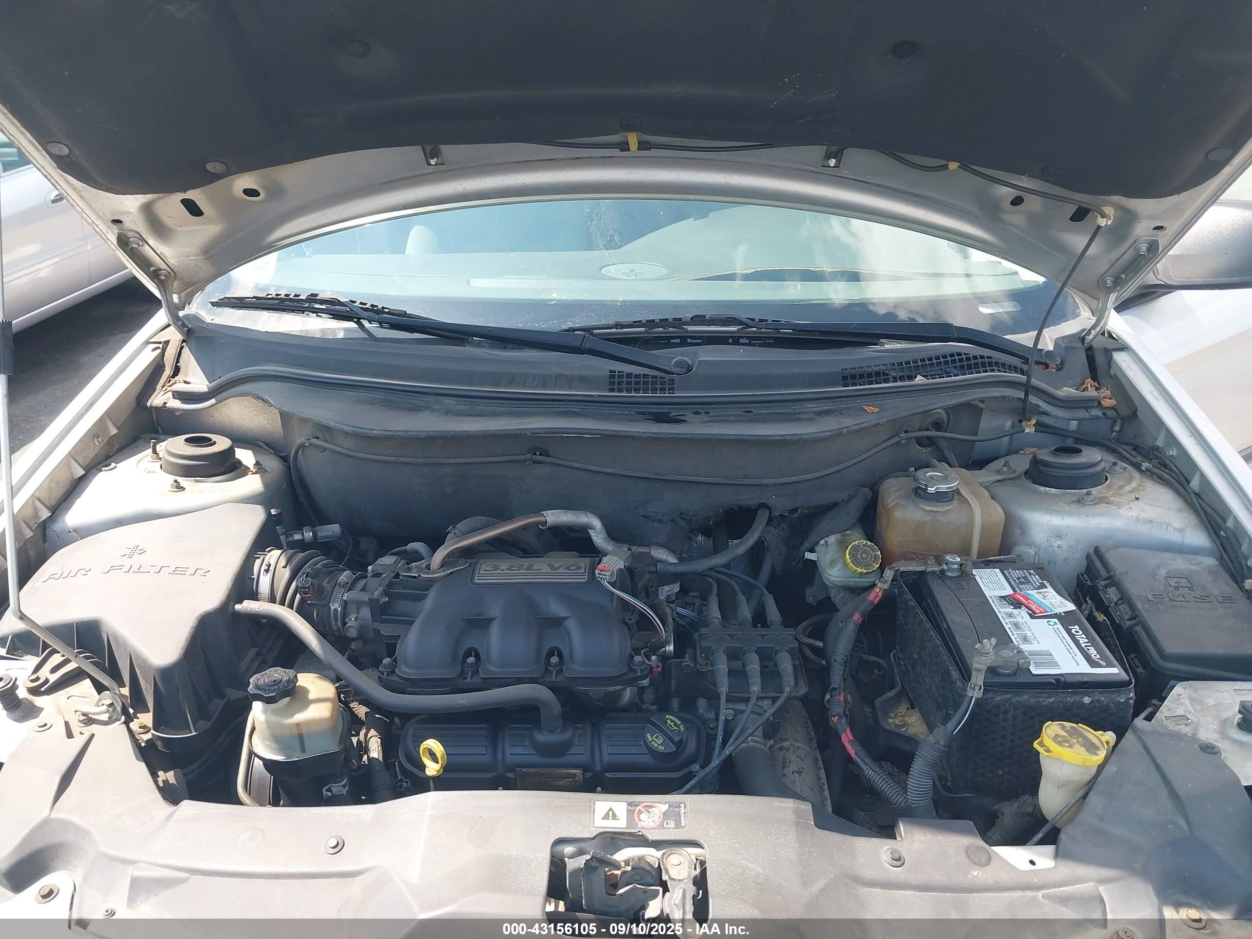 CHRYSLER PACIFICA image 10