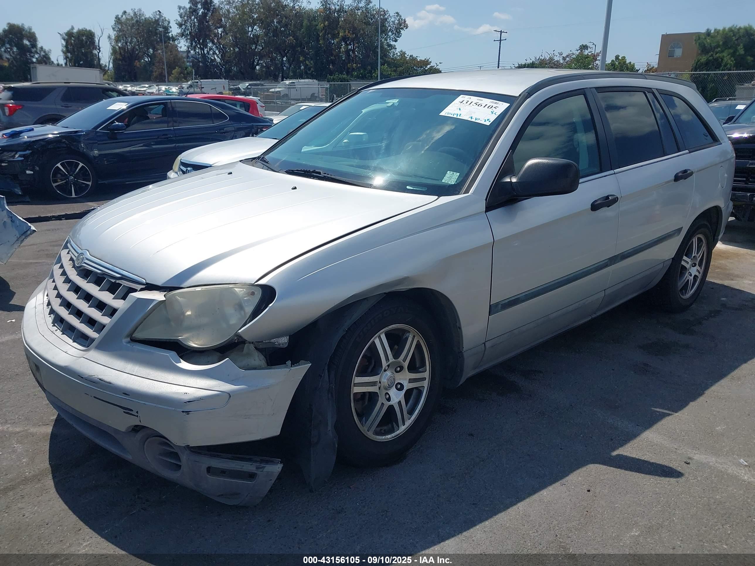CHRYSLER PACIFICA image 2