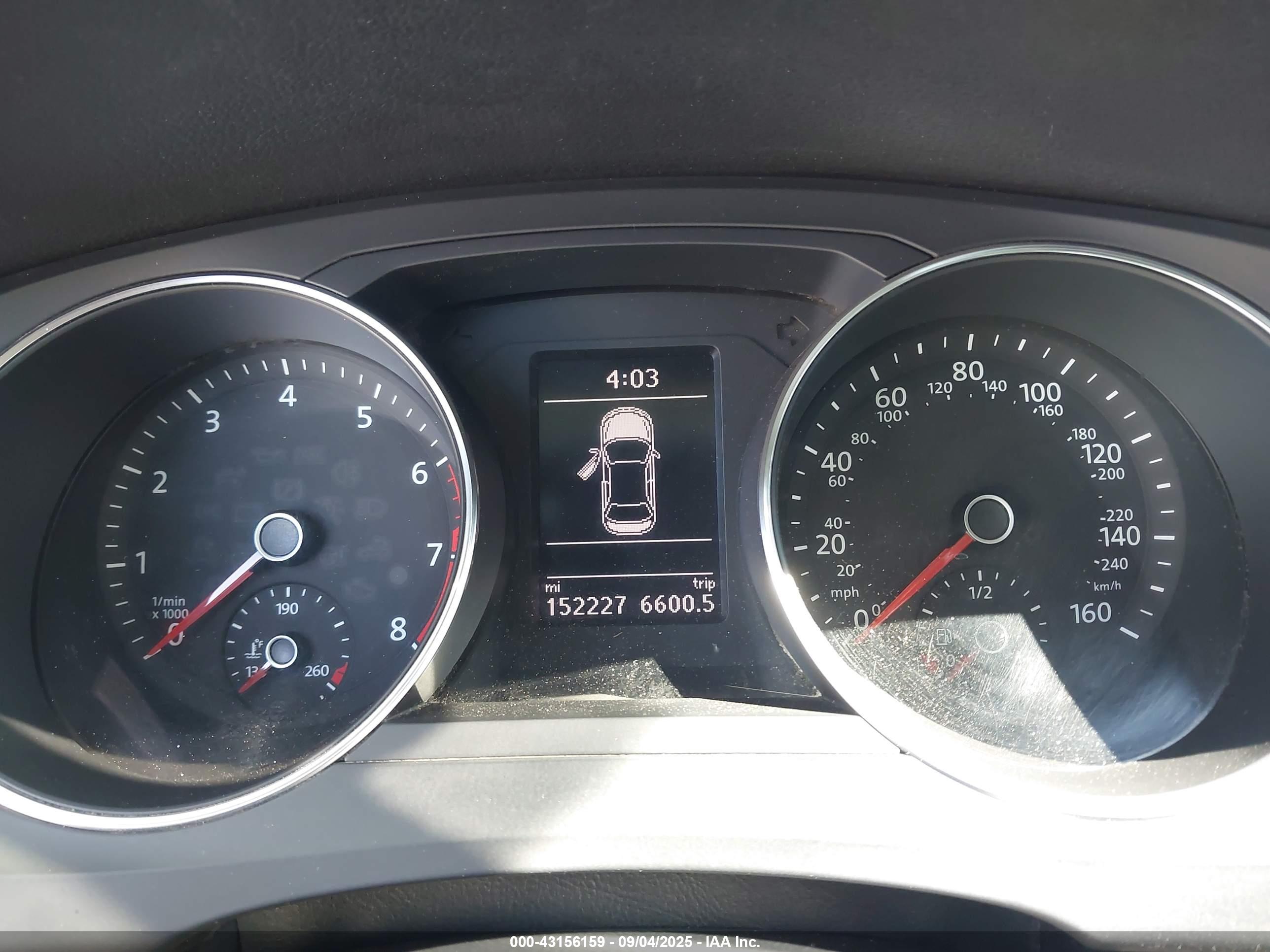 VOLKSWAGEN JETTA image 7
