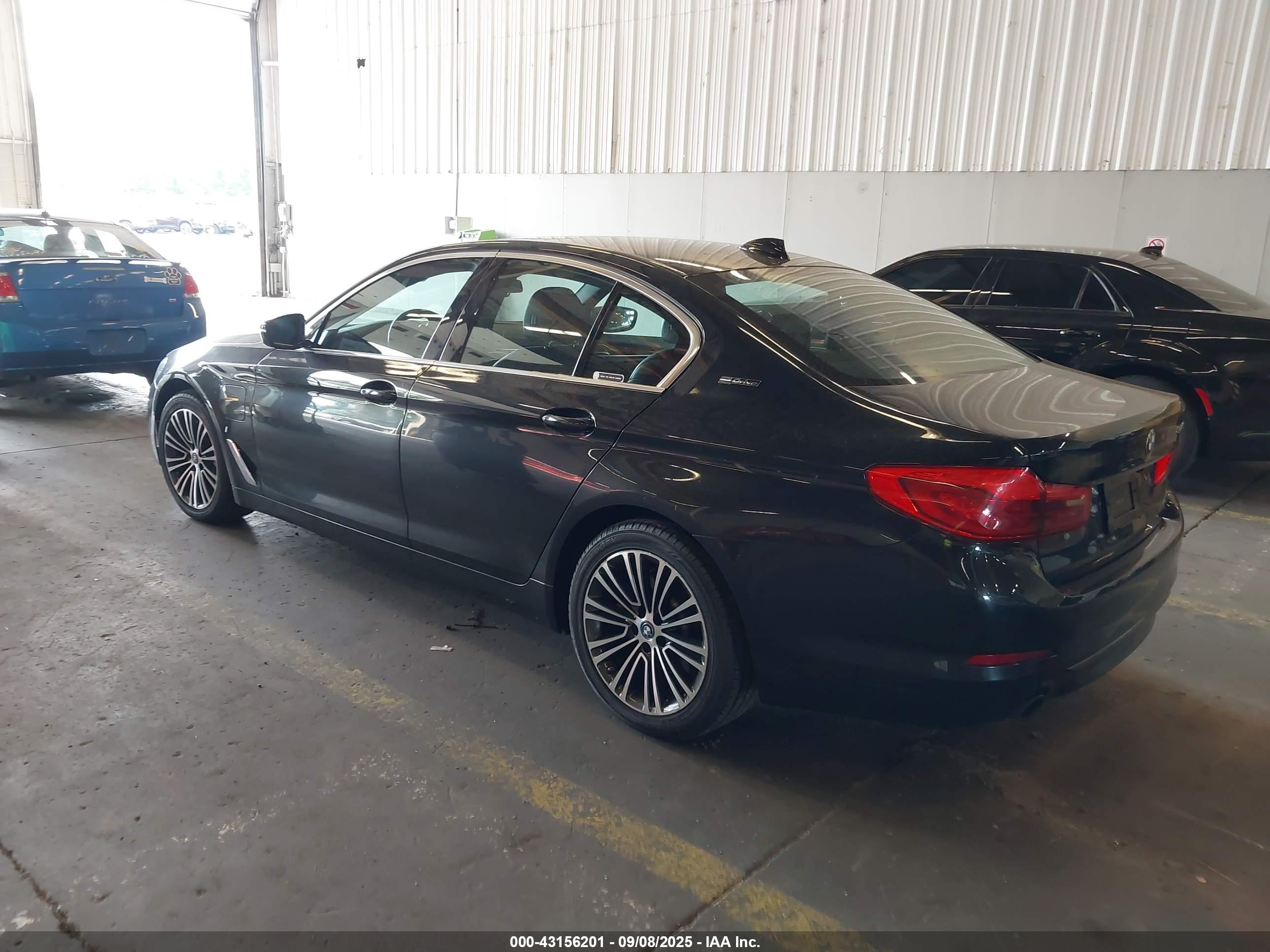 BMW 530E image 3