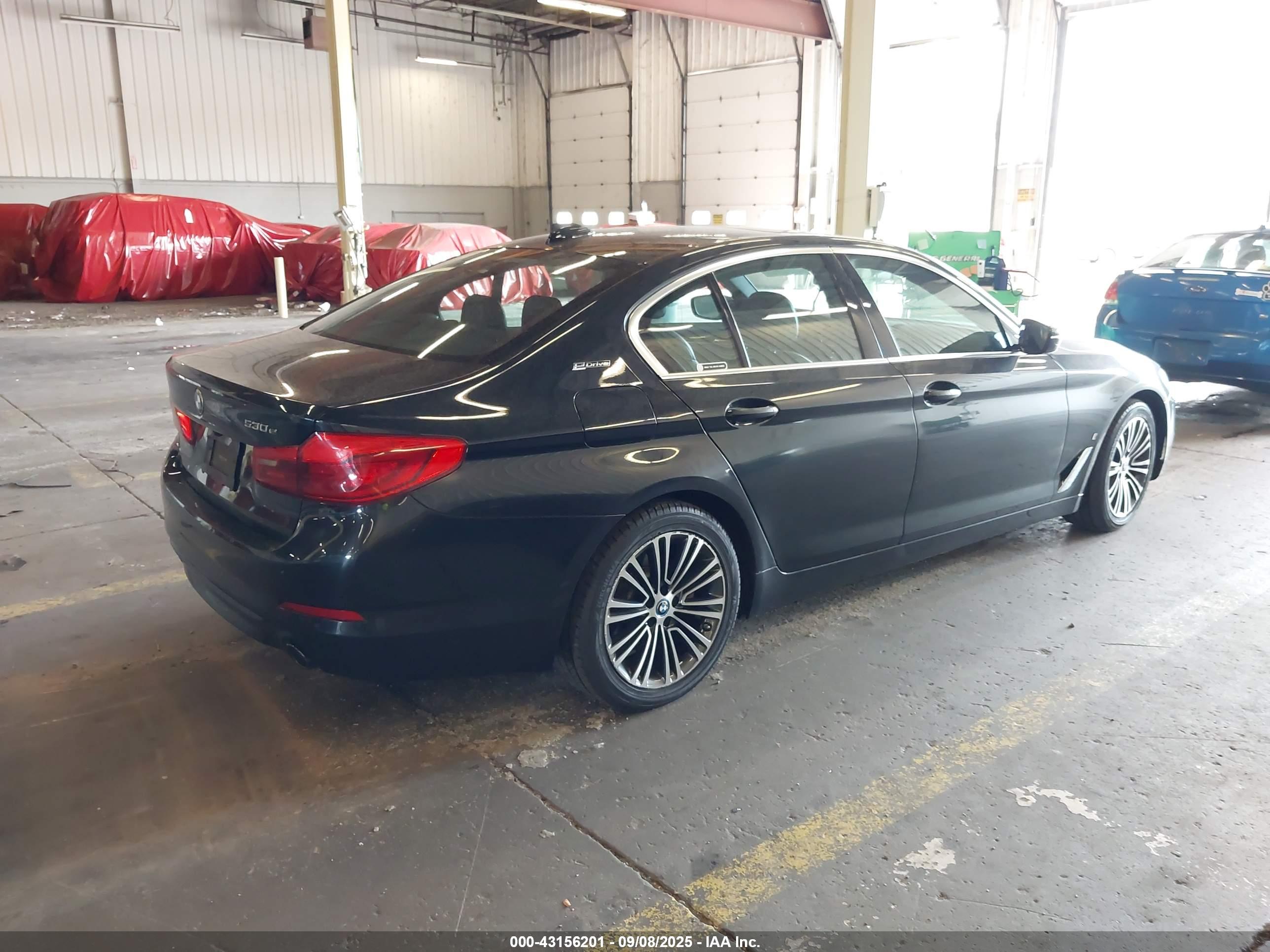 BMW 530E image 4