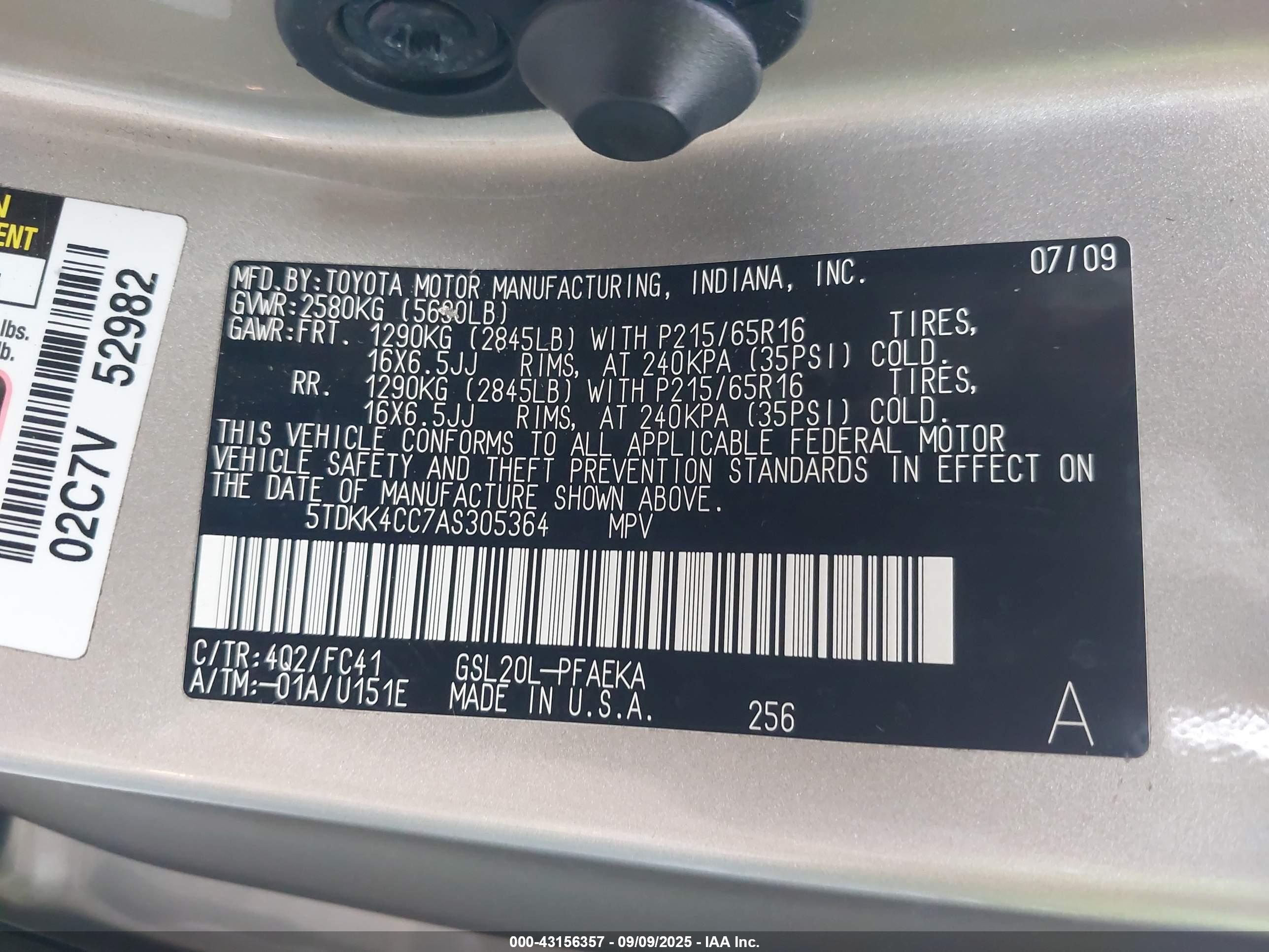 TOYOTA SIENNA image 9