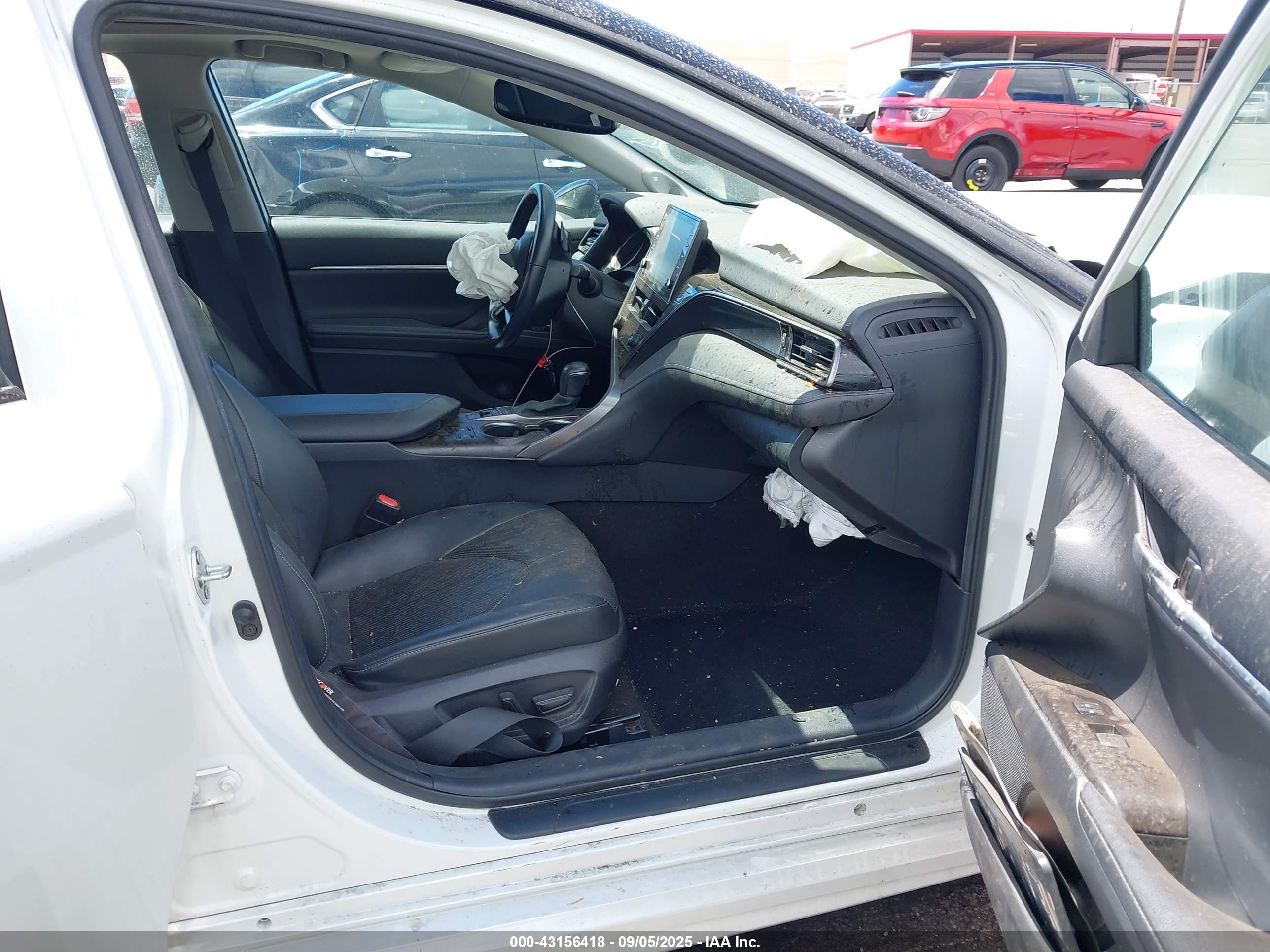 TOYOTA CAMRY image 5
