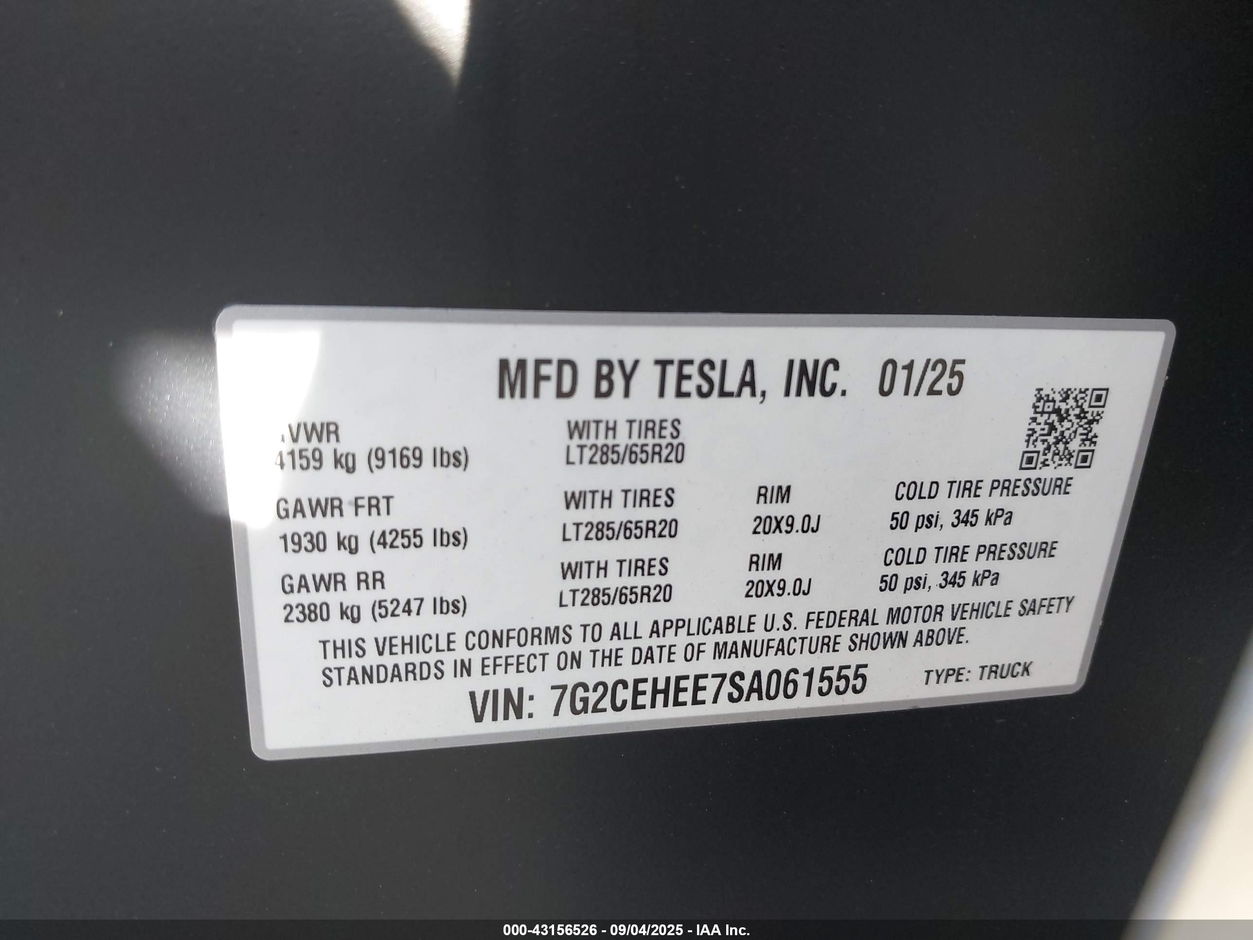 TESLA CYBERTRUCK image 9