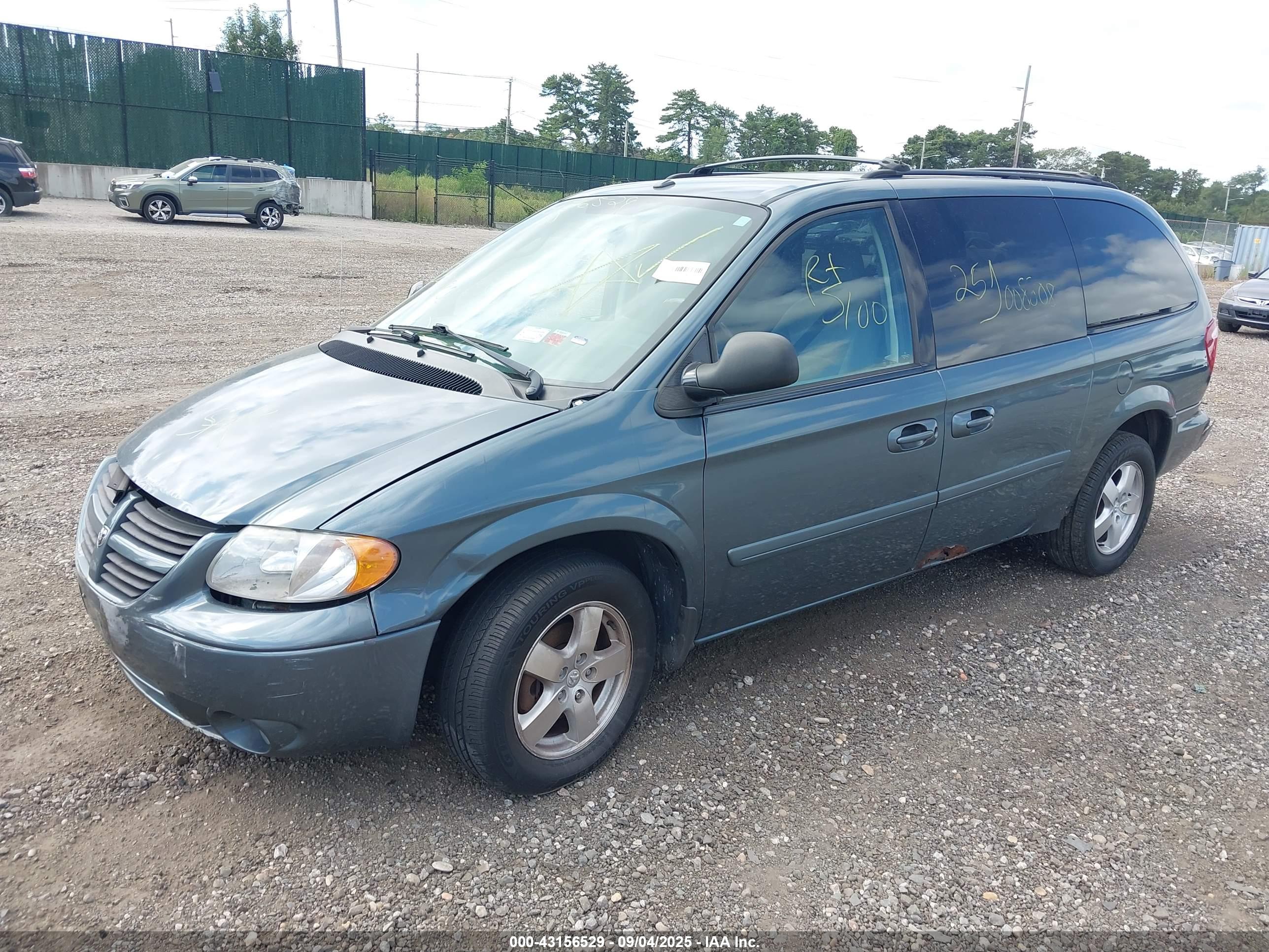 DODGE GRAND image 2