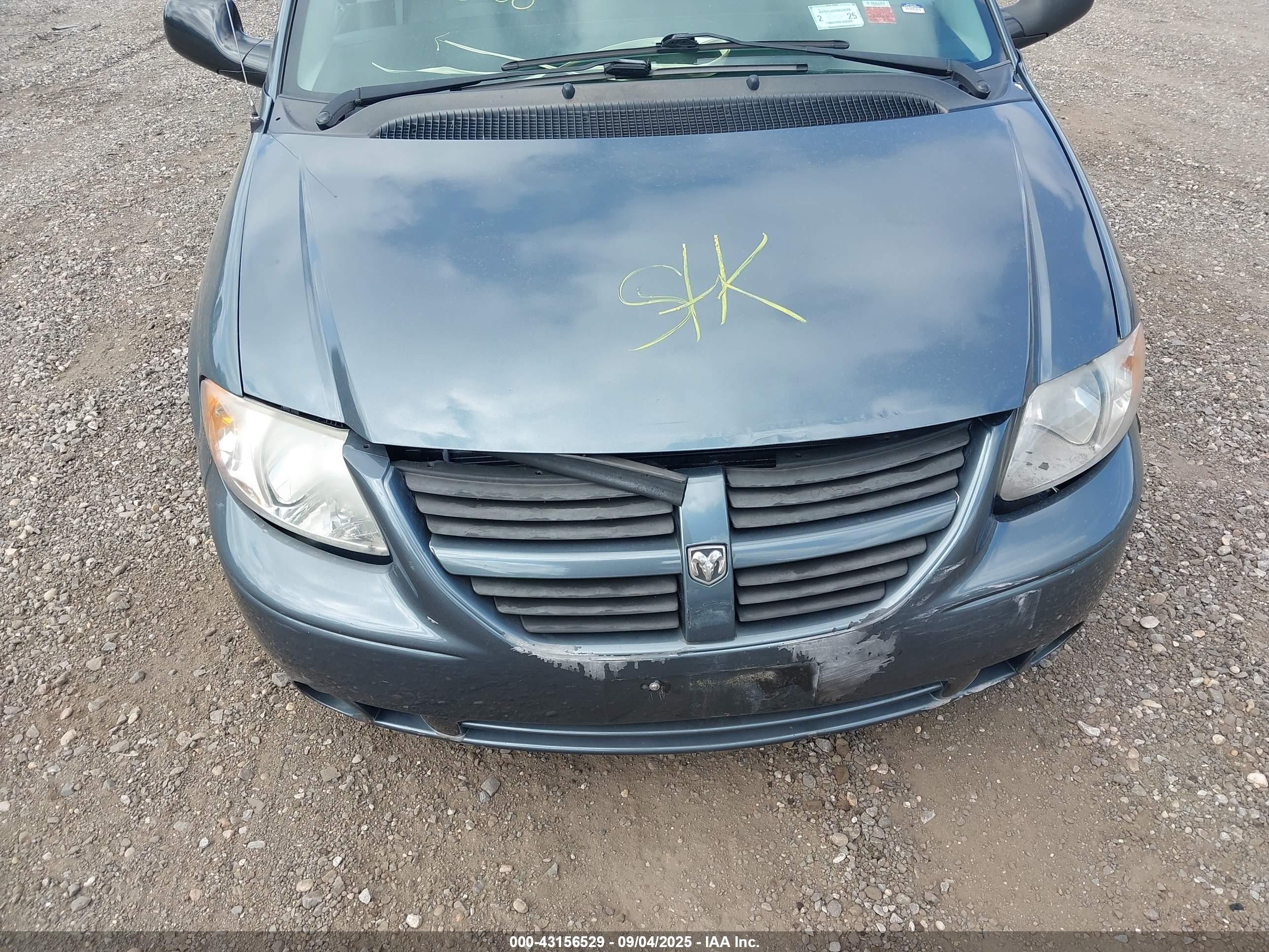 DODGE GRAND image 6
