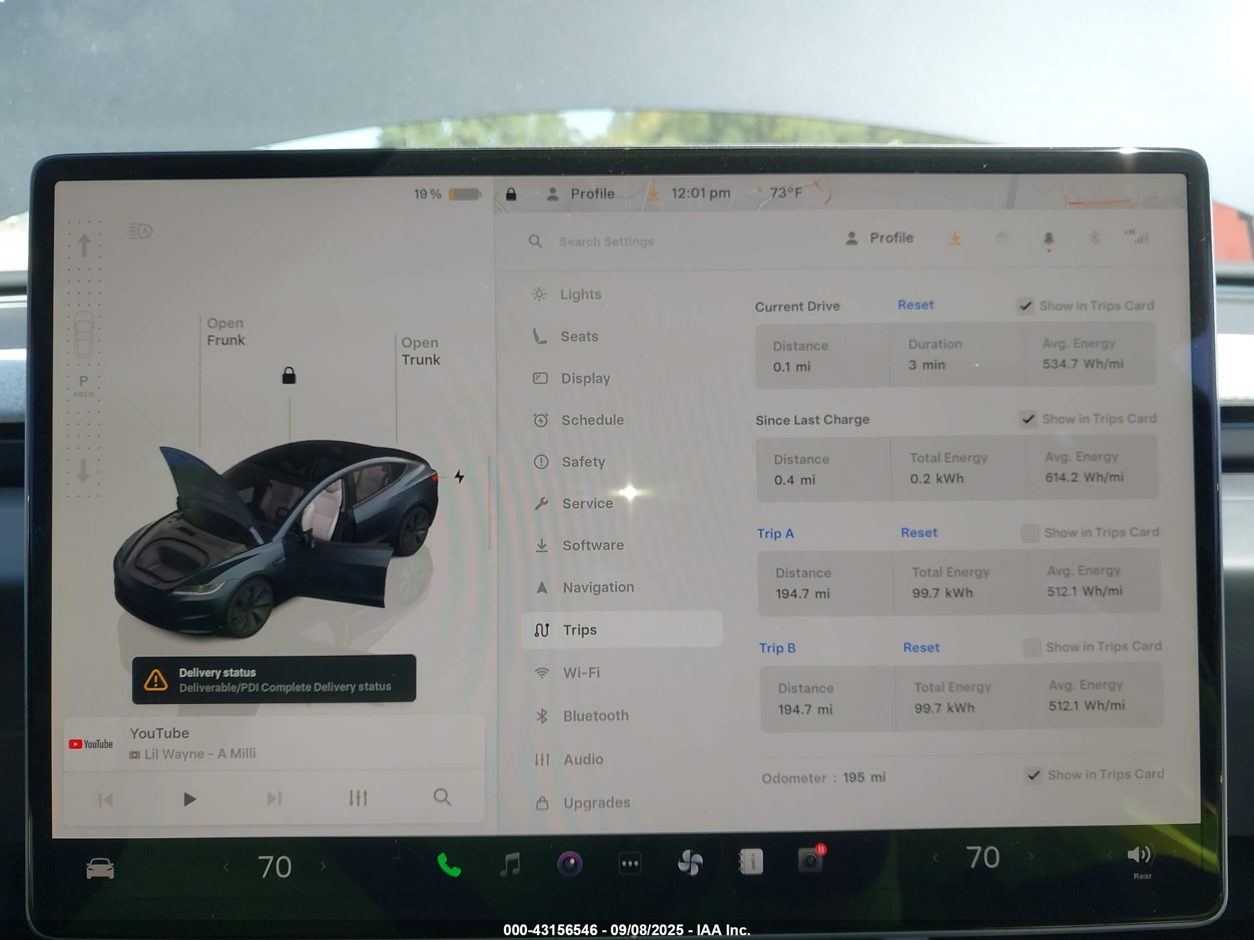 TESLA MODEL image 7