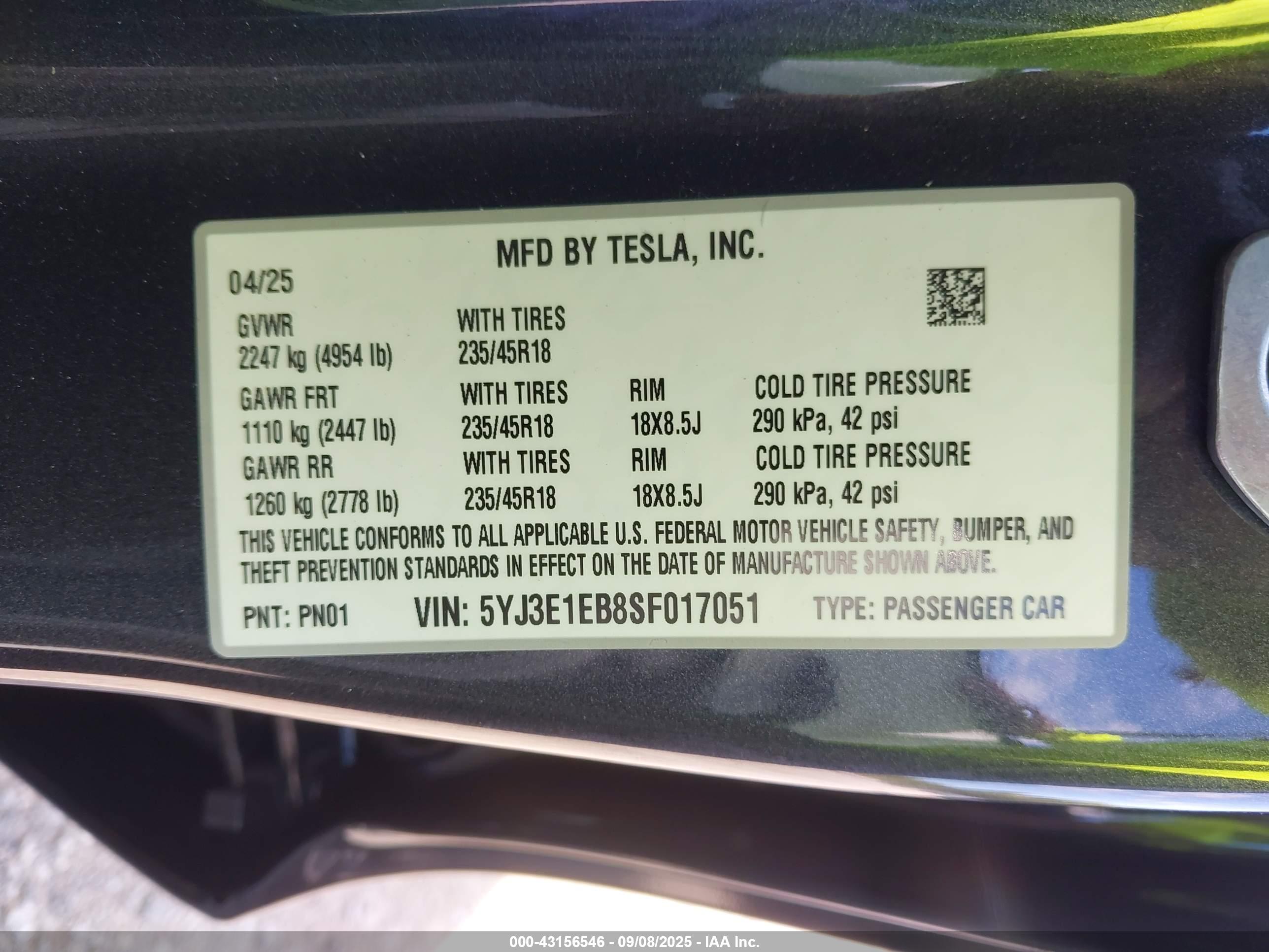 TESLA MODEL image 9