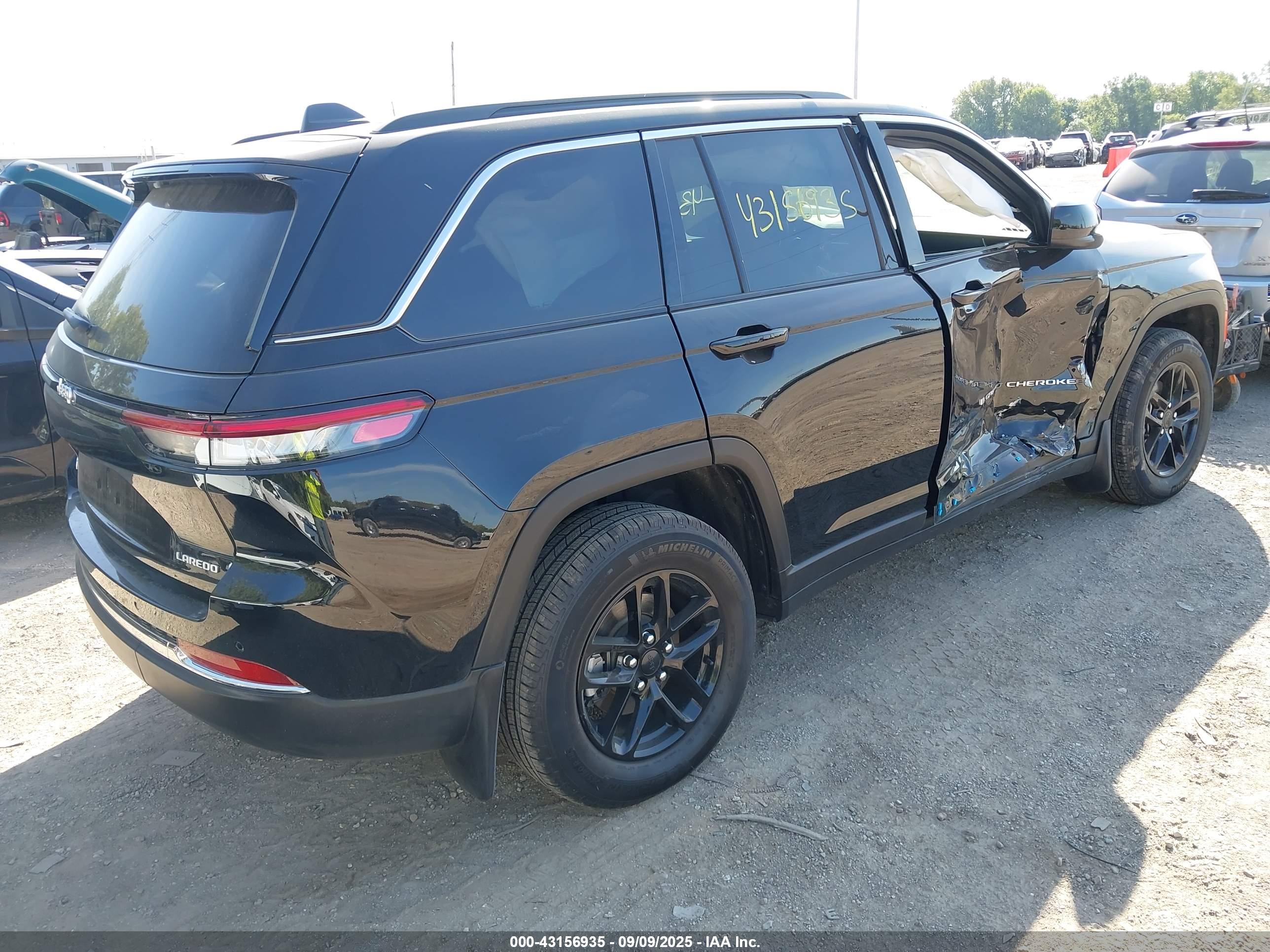 JEEP GRAND image 4