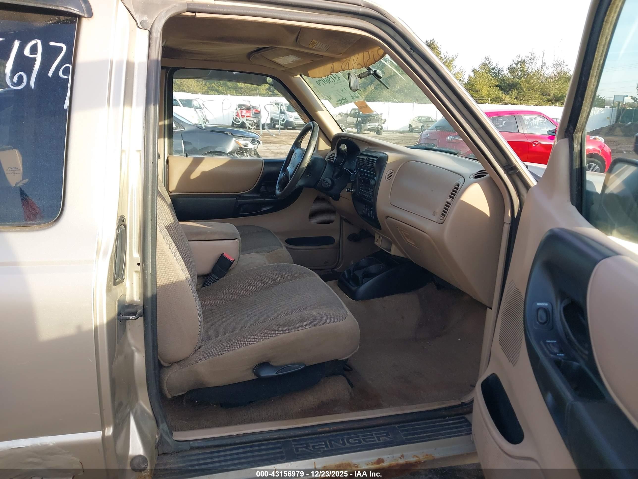 FORD RANGER image 5