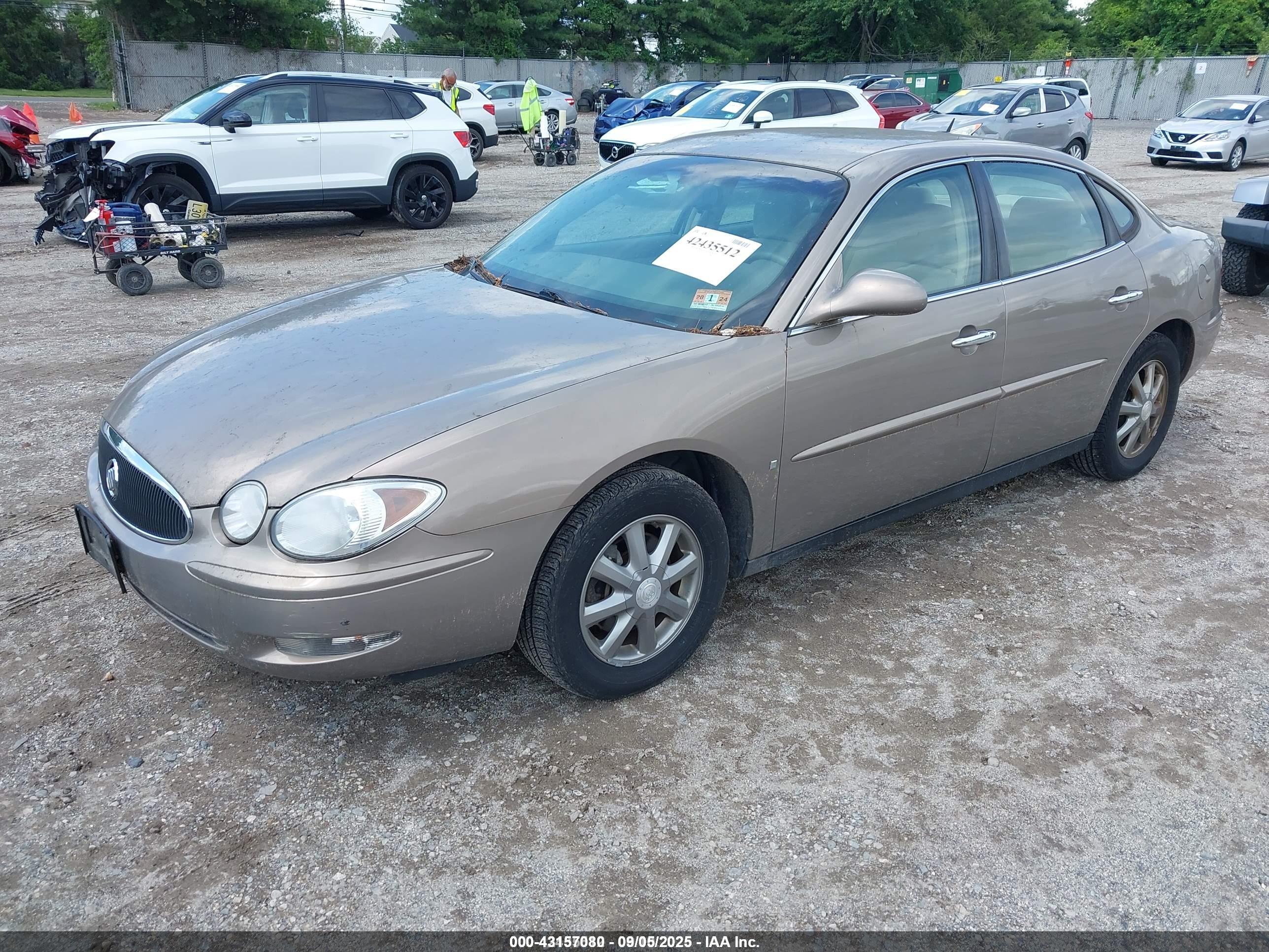 BUICK LACROSSE image 2