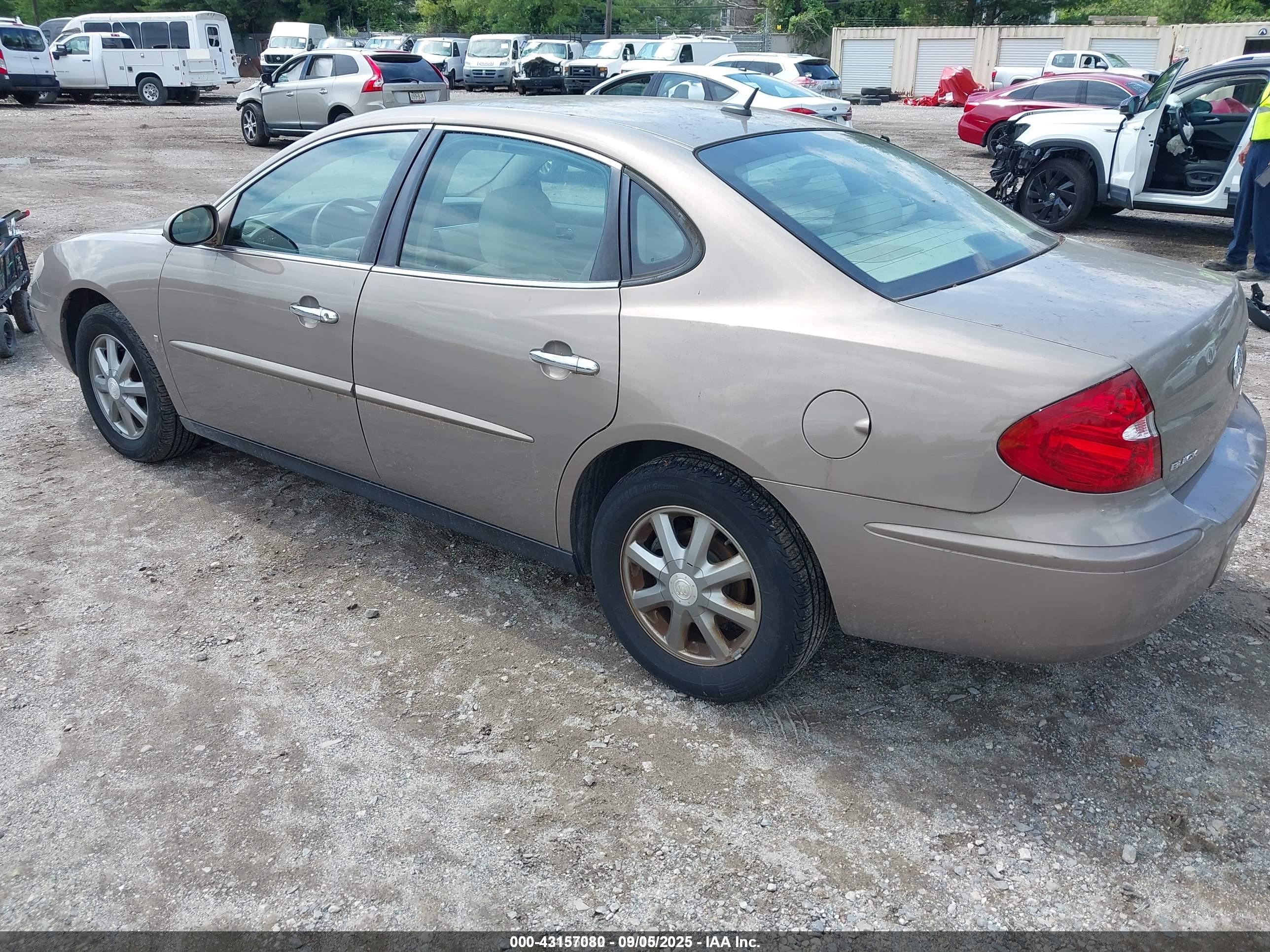 BUICK LACROSSE image 3