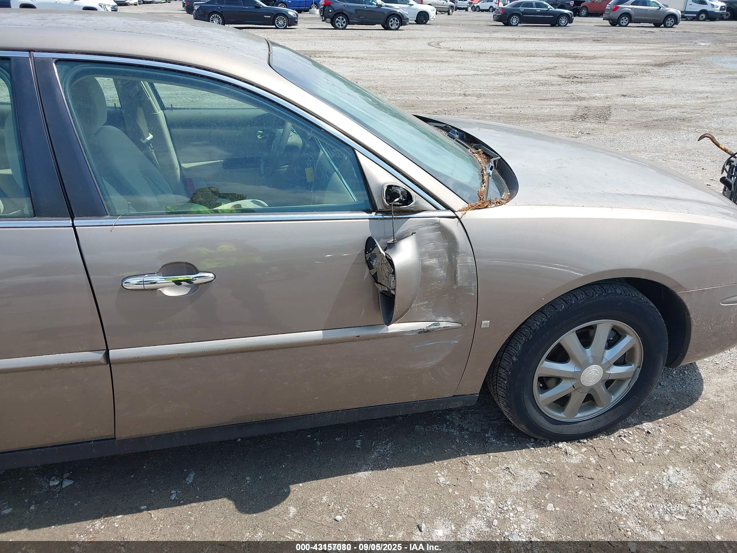 BUICK LACROSSE image 6