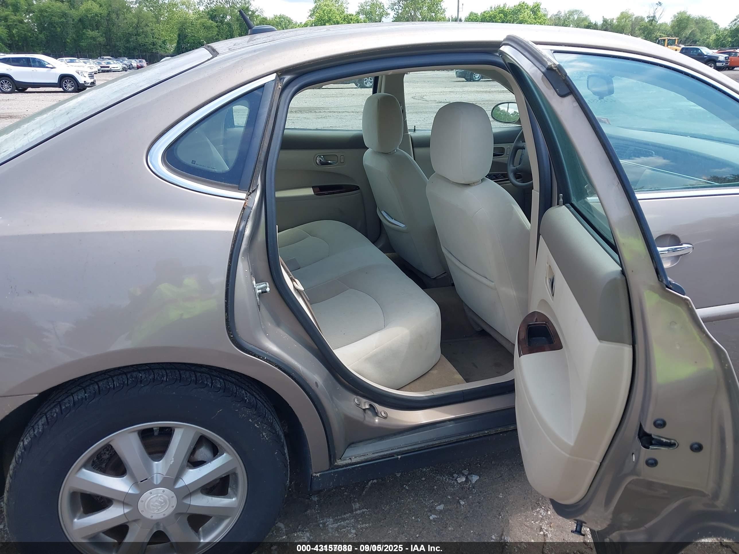 BUICK LACROSSE image 8